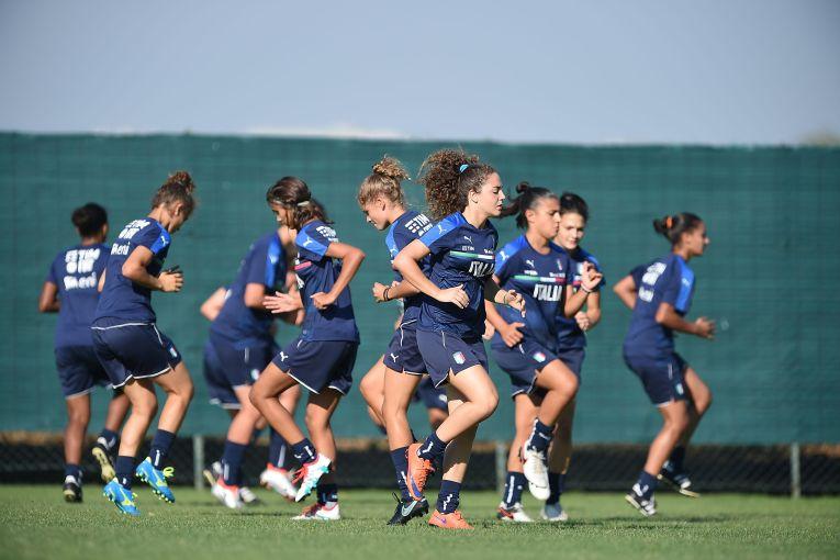 ROME, ITALY - SEPTEMBER 02: ROME, ITALY - SEPTEMBER 02 : Player\\'s Italy U17 during the training session at Mancini Park Hotel on September 2, 2016 in Rome, Italy. (Photo by Francesco Pecoraro/Getty Images)