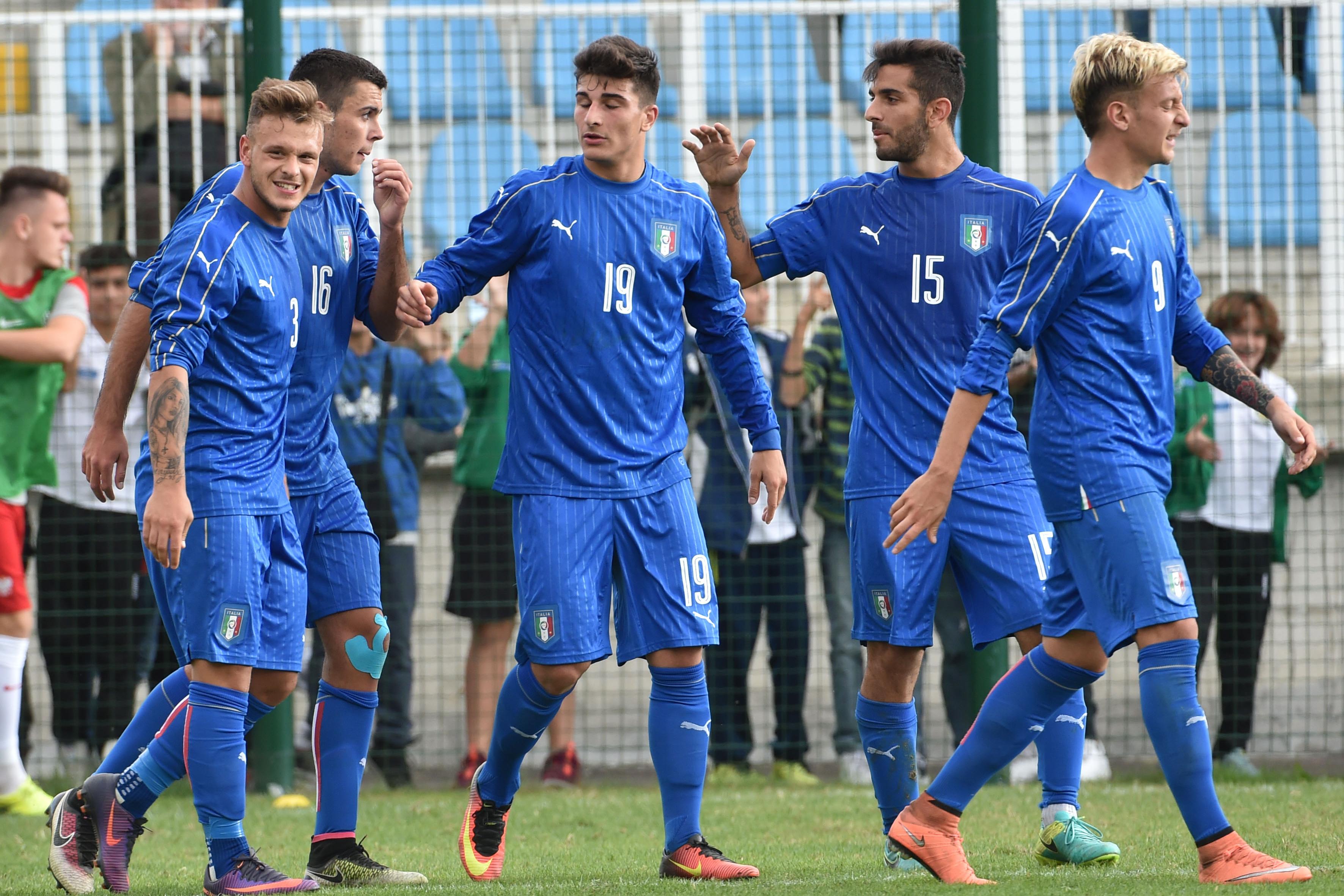 GORGONZOLA, ITALY - OCTOBER 06: Federico Dimarco of Italy celebrates after goal 3-0 during the Four Nations Tourmament match between Italy U20 and Poland U20 on October 6, 2016 in Gorgonzola, Italy. (Photo by Getty Images/Getty Images)