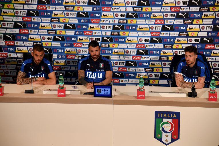 FLORENCE, ITALY - MARCH 21: (L-R) Leonardo Spinazzola, Andrea Petagna and Simone Verdi of Italy speak with the media during the press conference at the club\\'s training ground at Coverciano on March 21, 2017 in Florence, Italy. (Photo by Claudio Villa/Getty Images)