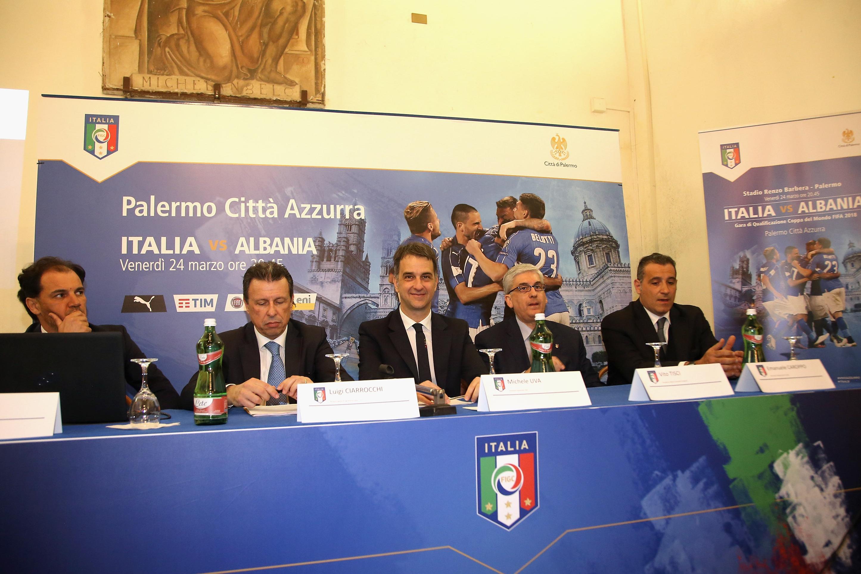 PALERMO, ITALY - MARCH 24:  (L-R) Vito Di Gioia national segraraty SGS, Luigi Ciarrocchi of ENI, Michele Uva general director of FIGC, Vito Tisci of FIGC and Emanuele Caroppo of catholic university attend; at Progetto Rete press conference on March 24, 2017 in Palermo, Italy.  (Photo by Maurizio Lagana/Getty Images)