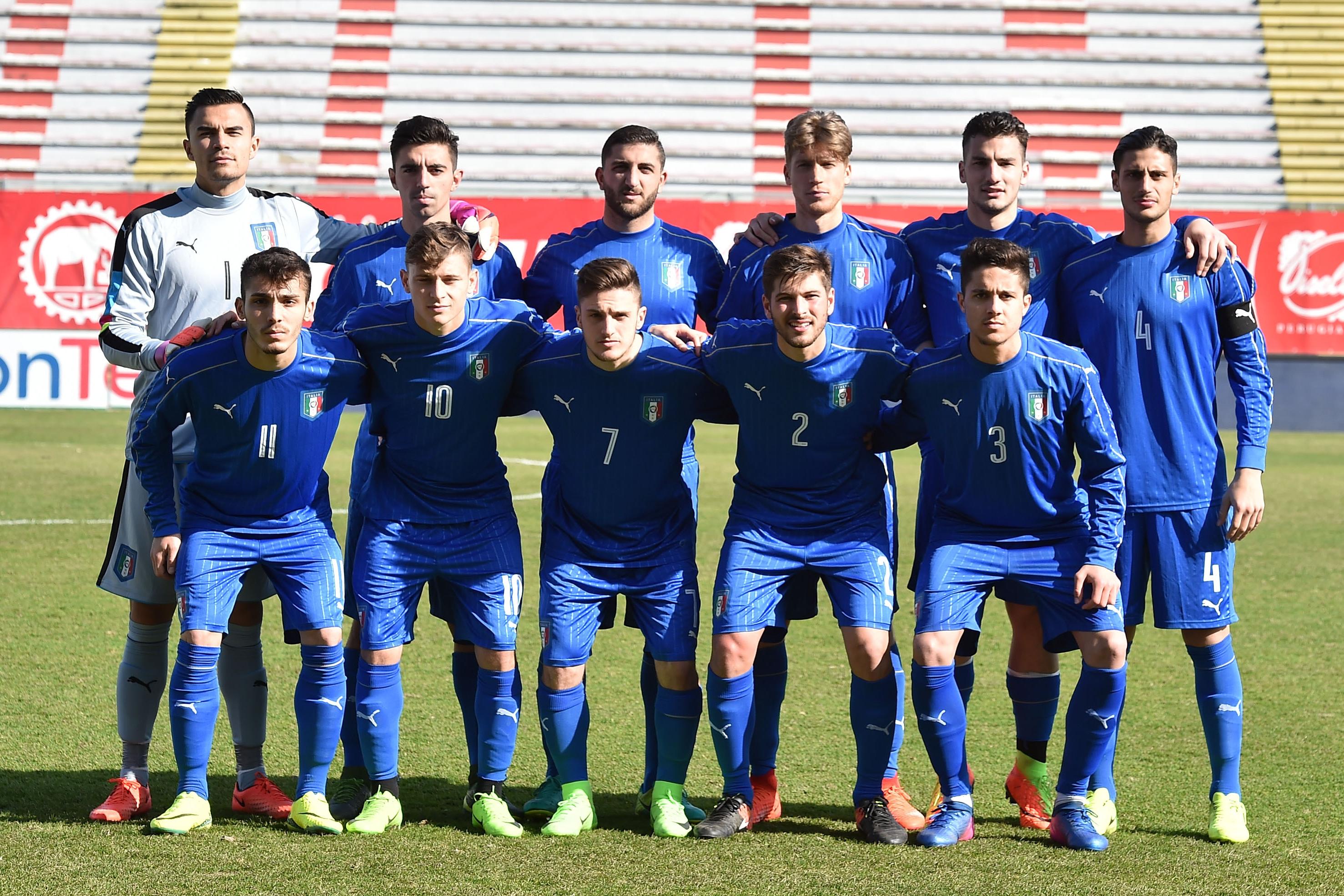 PERUGIA, ITALY - FEBRUARY 14: Team of Italy U20 prior the friendly match between Italy U20 and B Italia at Stadio Renato Curi on February 14, 2017 in Perugia, Italy. (Photo by Giuseppe Bellini/Getty Images)