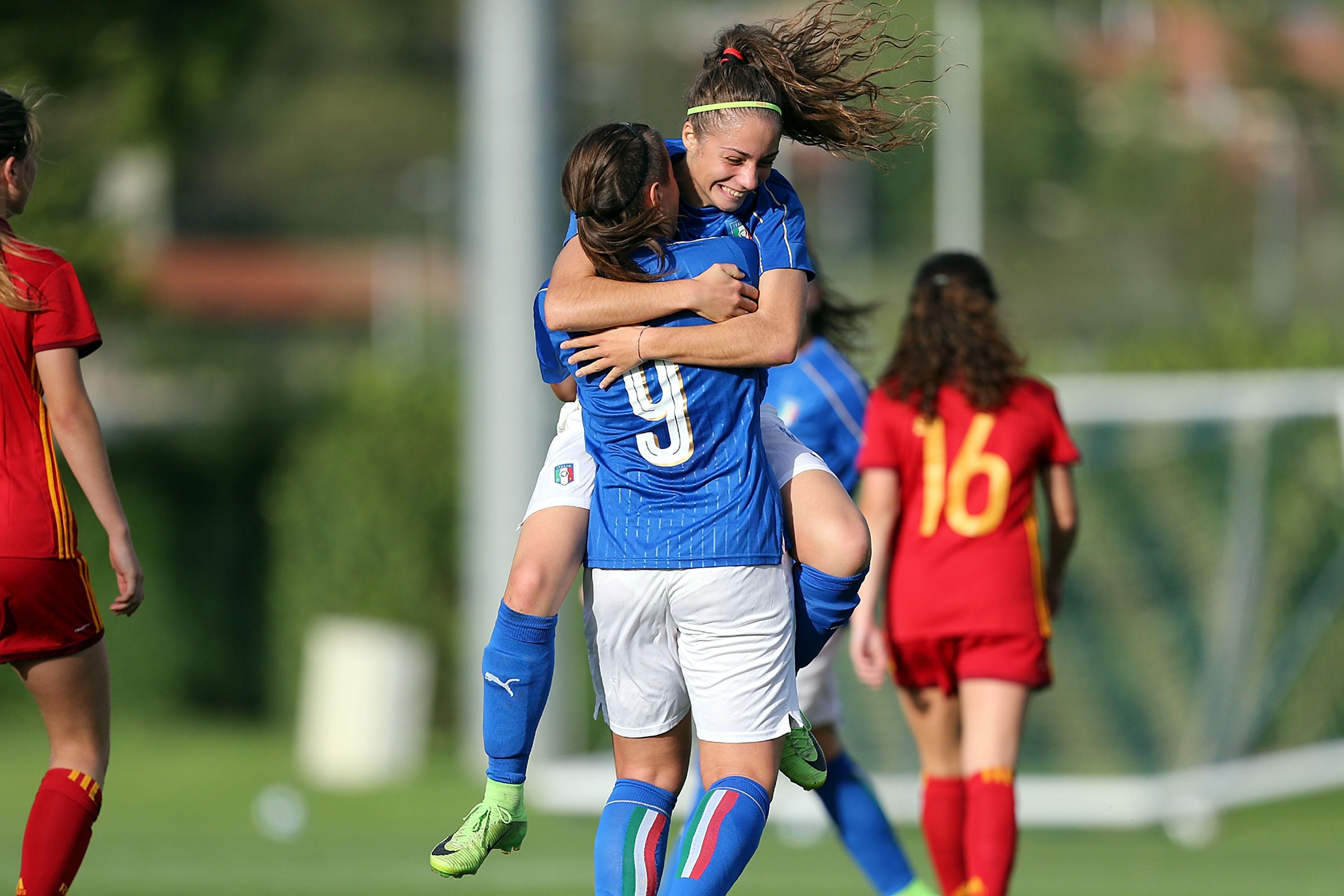 during the match between Italy U19 and Spain U19 on September 12, 2017 in Florence, Italy.