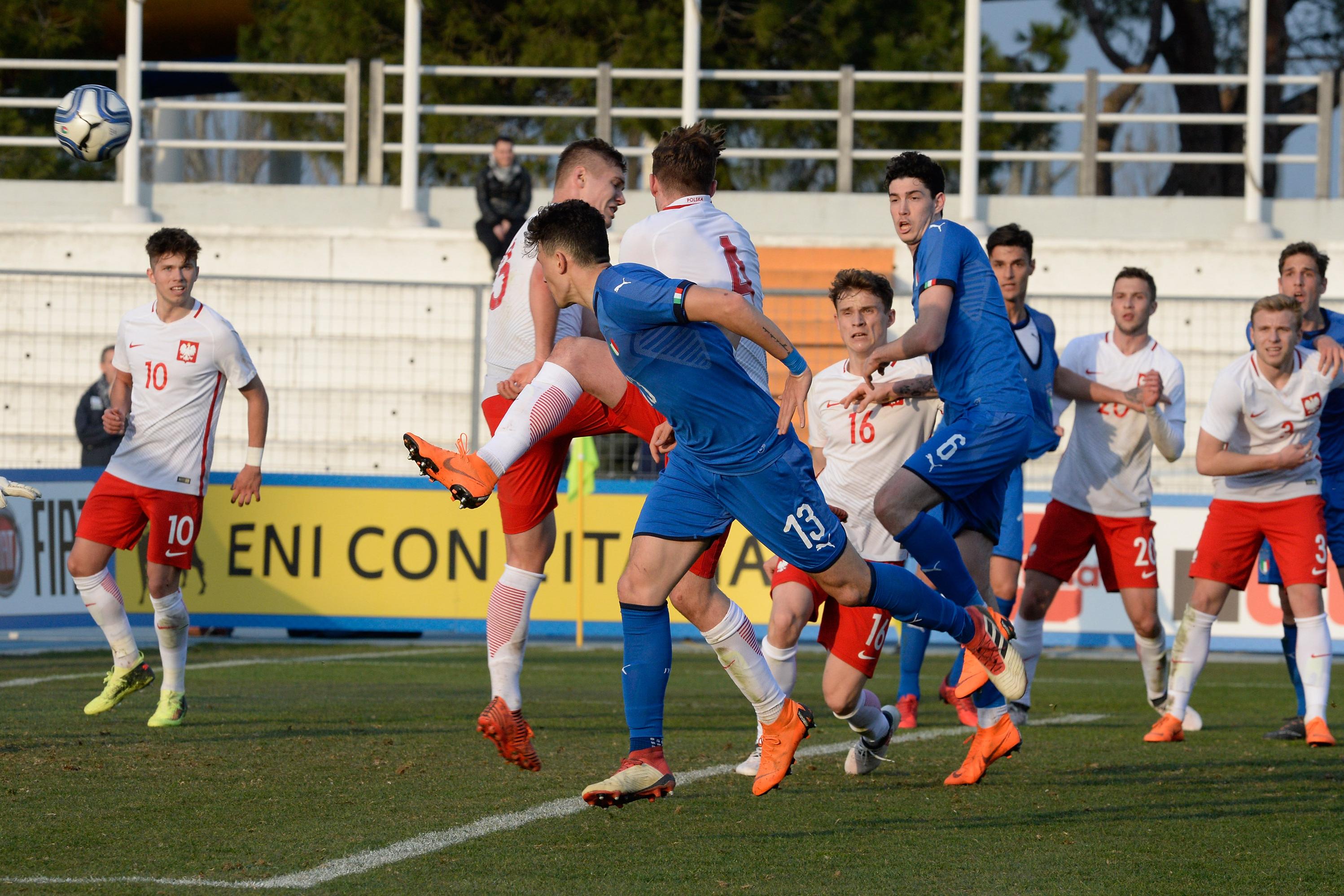 LIGNANO SABBIADORO, ITALY - MARCH 24: Davide Bettella of Italy U19 scores his team\\'s fourth goal during the Elite Round U19 match between Italy and Poland on March 24, 2018 in Lignano Sabbiadoro, Italy. (Photo by Dino Panato/Getty Images)
