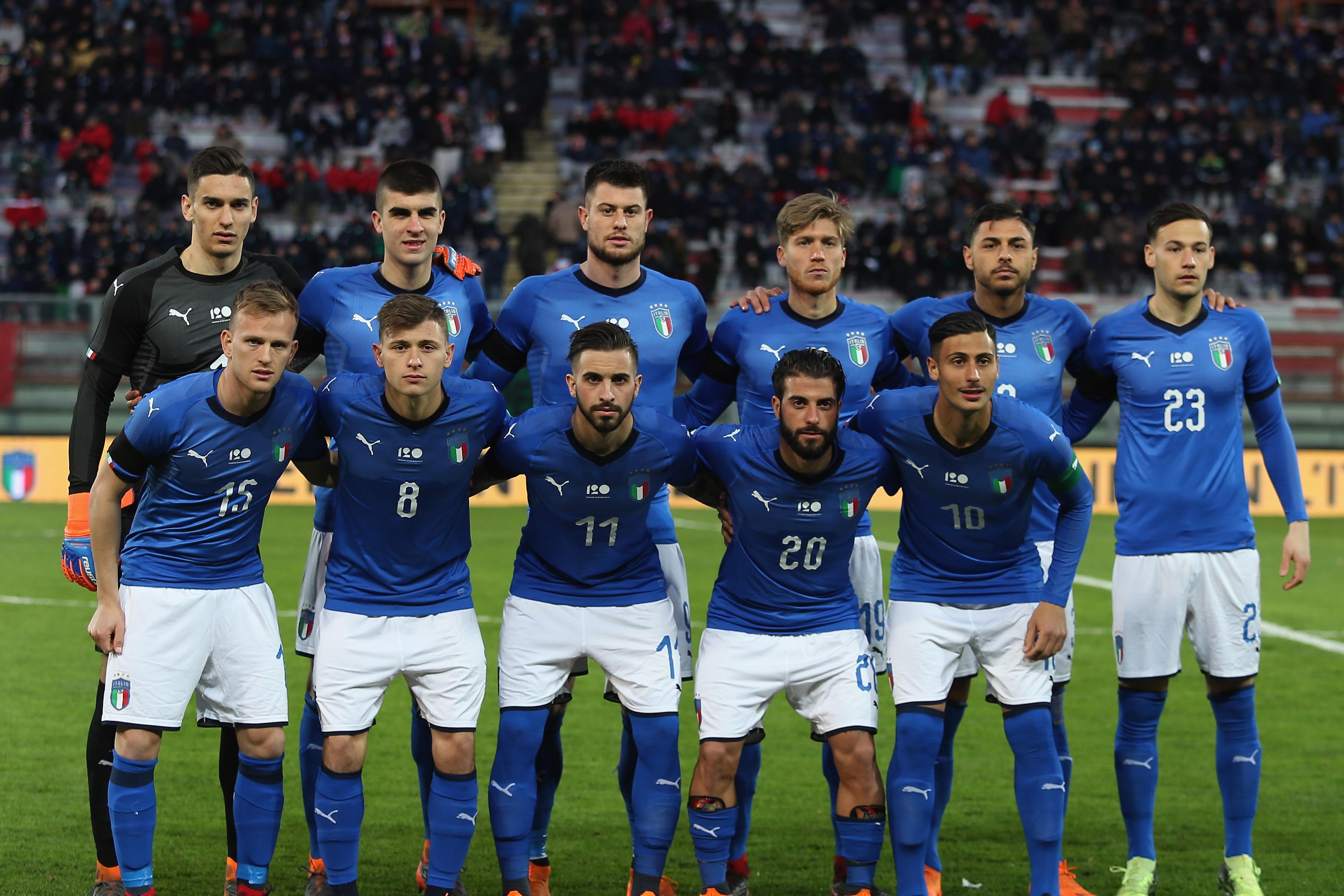 PERUGIA, ITALY - MARCH 22: Italy U21 team poses during the international friendly match between Italy U21 and Norway U21 at Stadio Renato Curi on March 22, 2018 in Perugia, Italy. (Photo by Paolo Bruno/Getty Images)