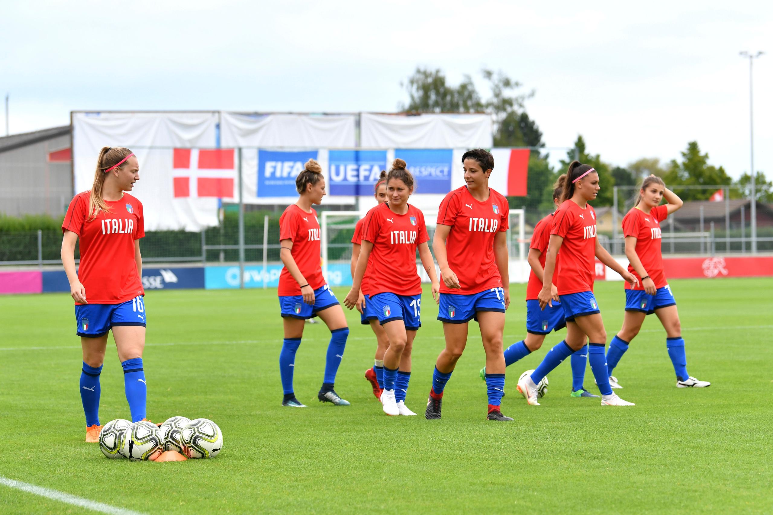 YVERDON-LES-BAINS, SWITZERLAND - JULY 21:  Italy warm-up ahead of the UEFA Women\\'s Under-19 Championship Group Stage - Group B match between Denmark and Italy at Stade Municipal on July 21, 2018 in Yverdon-les-Bains, Switzerland.  (Photo by Harold Cunningham - UEFA/UEFA via Getty Images)