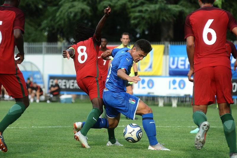 CASTEL SAN PIETRO TERME, ITALY - SEPTEMBER 07:  Giacomo Raspadori of Italy U 19 in action during the frienldy match between Italy U19 and Portugal U19 on September 7, 2018 in Castel San Pietro Terme, Italy.  (Photo by Mario Carlini / Iguana Press/Getty Images) *** Local Caption *** Giacomo Raspadori