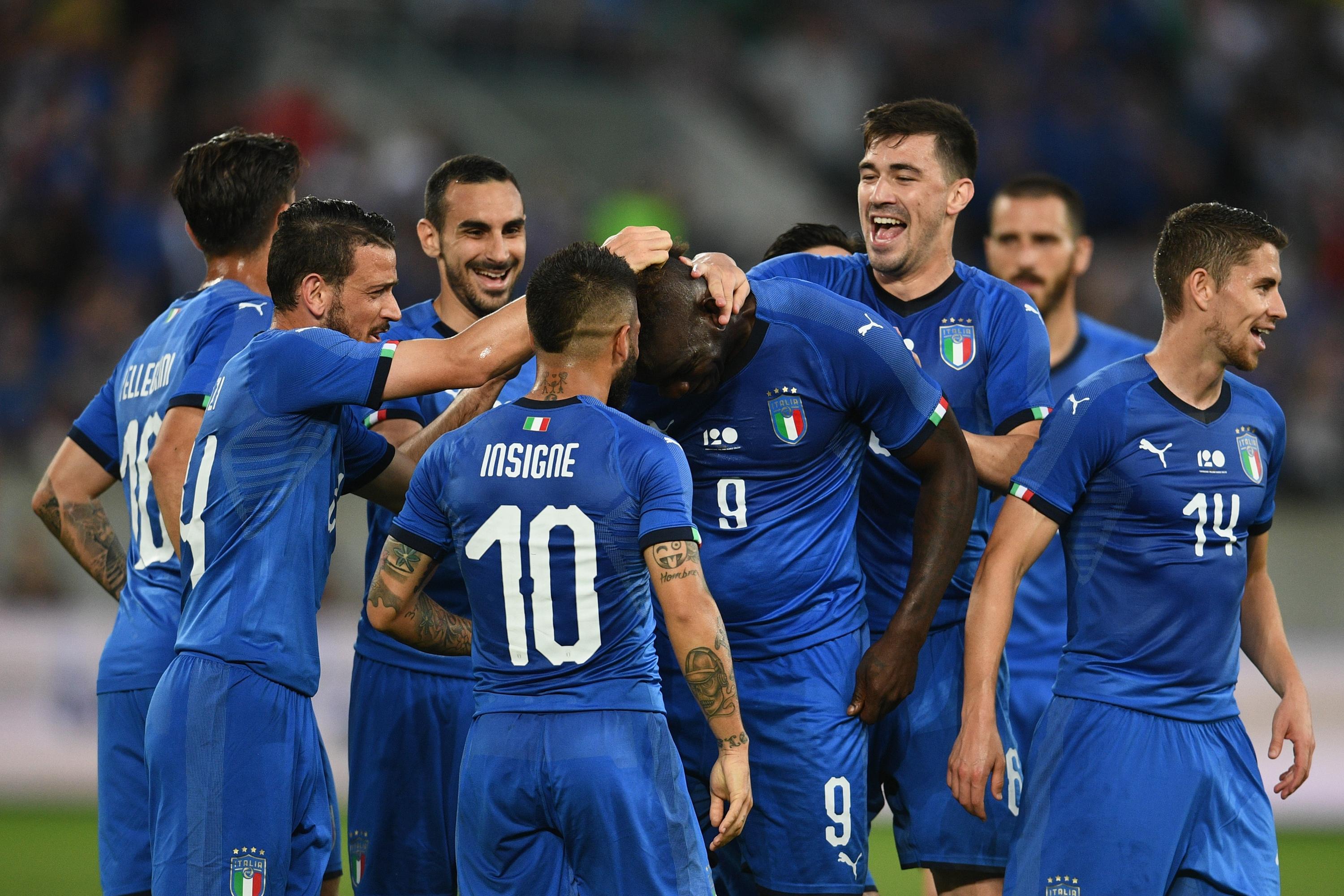 ST GALLEN, SWITZERLAND - MAY 28: Mario Balotelli of Italy celebrates with team-mates after scoring the opening goal during the International Friendly match between Saudi Arabia and Italy on May 28, 2018 in St Gallen, Switzerland. (Photo by Claudio Villa/Getty Images)