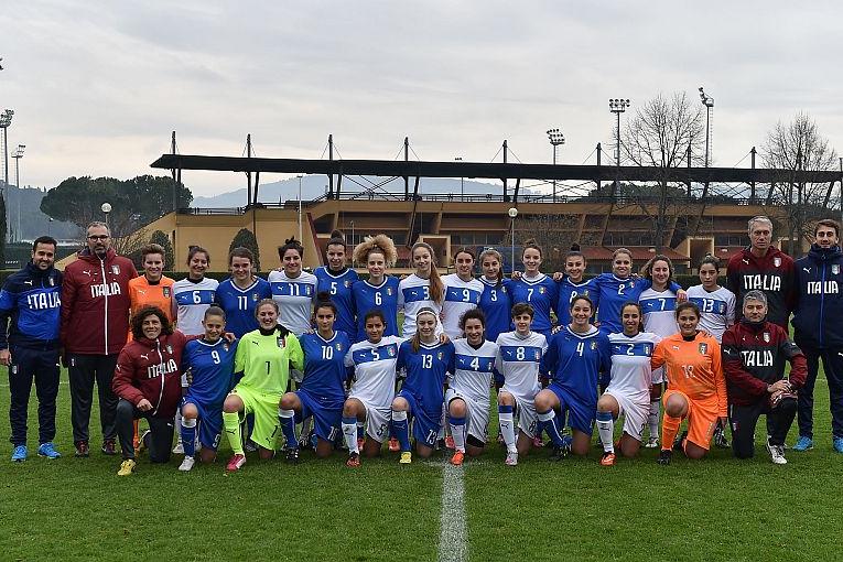 FLORENCE, ITALY - DECEMBER 15: The Teams of Italy before Italy Women U16 Training Camp at Coverciano on December 15, 2015 in Florence, Italy.  (Photo by Giuseppe Bellini/Getty Images)