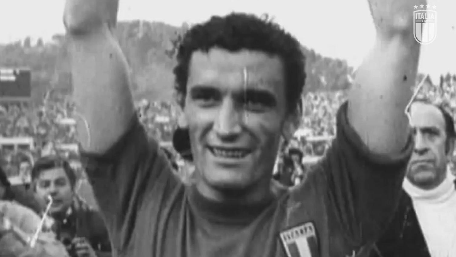 Addio Gigi Riva, Azzurro per Sempre