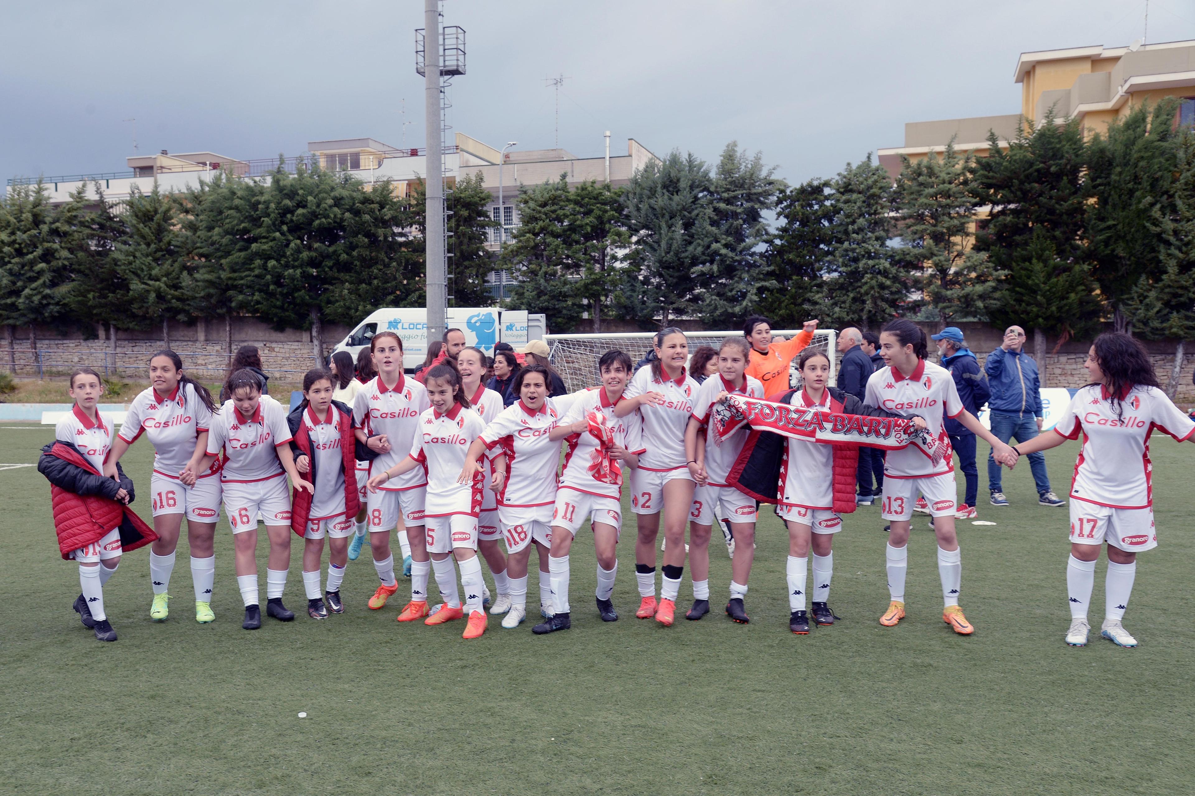 BARI, ITALY - MAY 13: Final victory SSC Bari on May 13, 2023 in Bari, Italy. Women's Under 12 organized by FIGC Youth and School Sector and Danone (Photo by Donato Fasano/Getty Images)