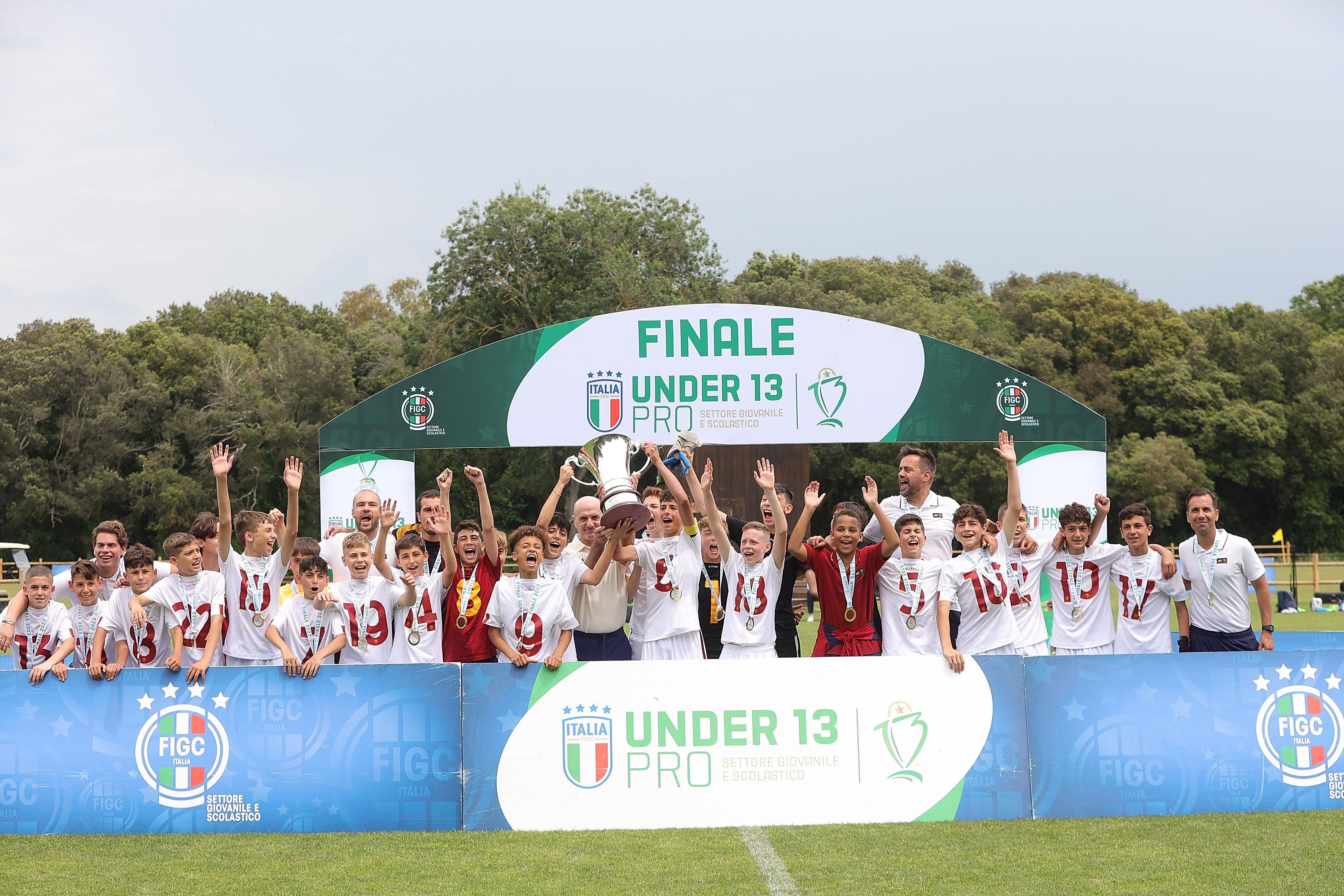 Under 13 Pro, a Tirrenia successo della Roma nella fase finale: \"Una crescita continua dei ragazzi per tutta la stagione\"