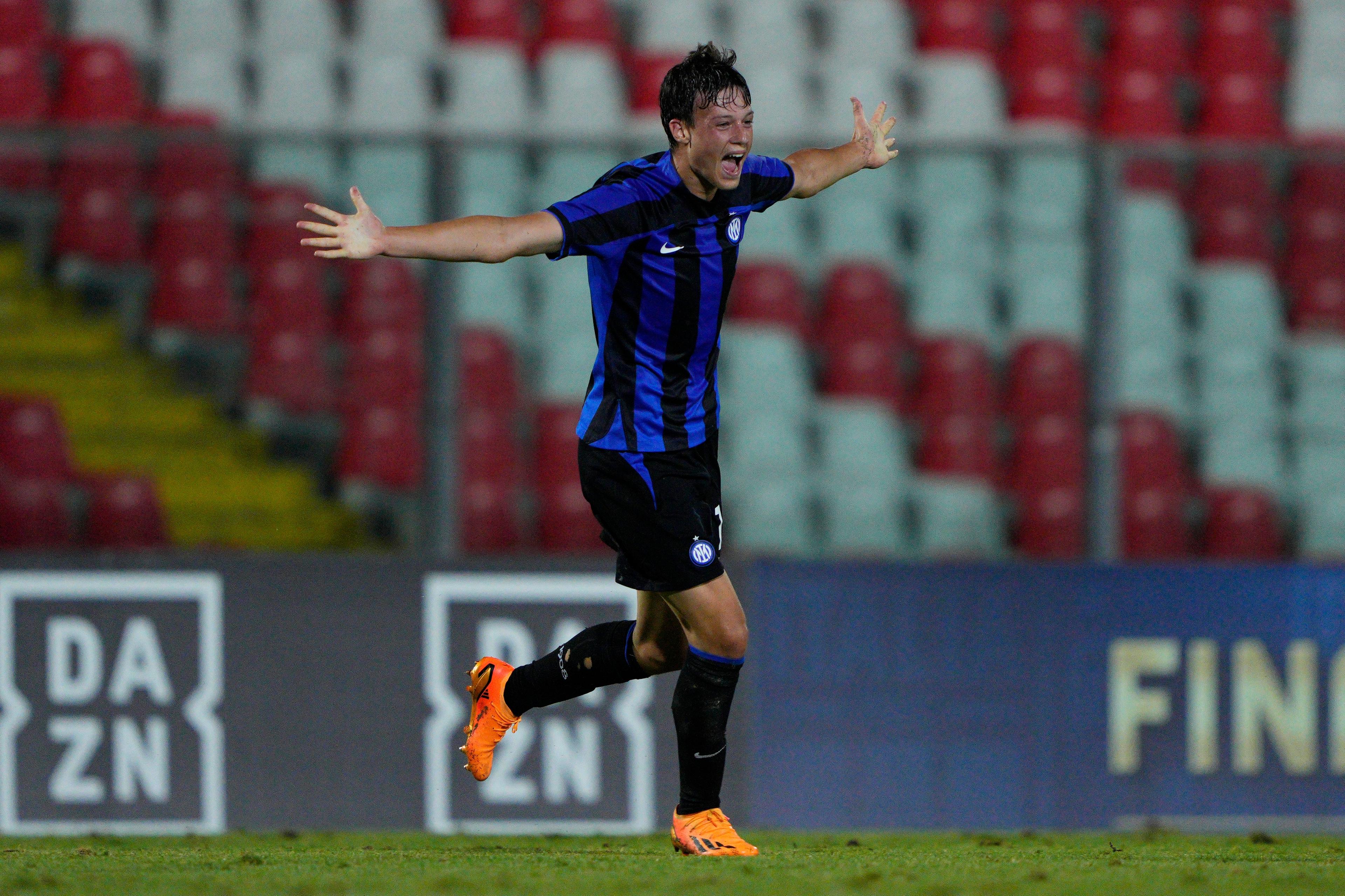 ANCONA, ITALY - JUNE 21: Matteo Lavelli of FC Internazionale U17 celebrate after scoring a goal during the Serie A e B U17 Semifinal match between FC Internazionale and ACF Fiorentina at Del Conero Stadium on June 21, 2023 in Ancona, Italy. (Photo by Danilo Di Giovanni/Getty Images)