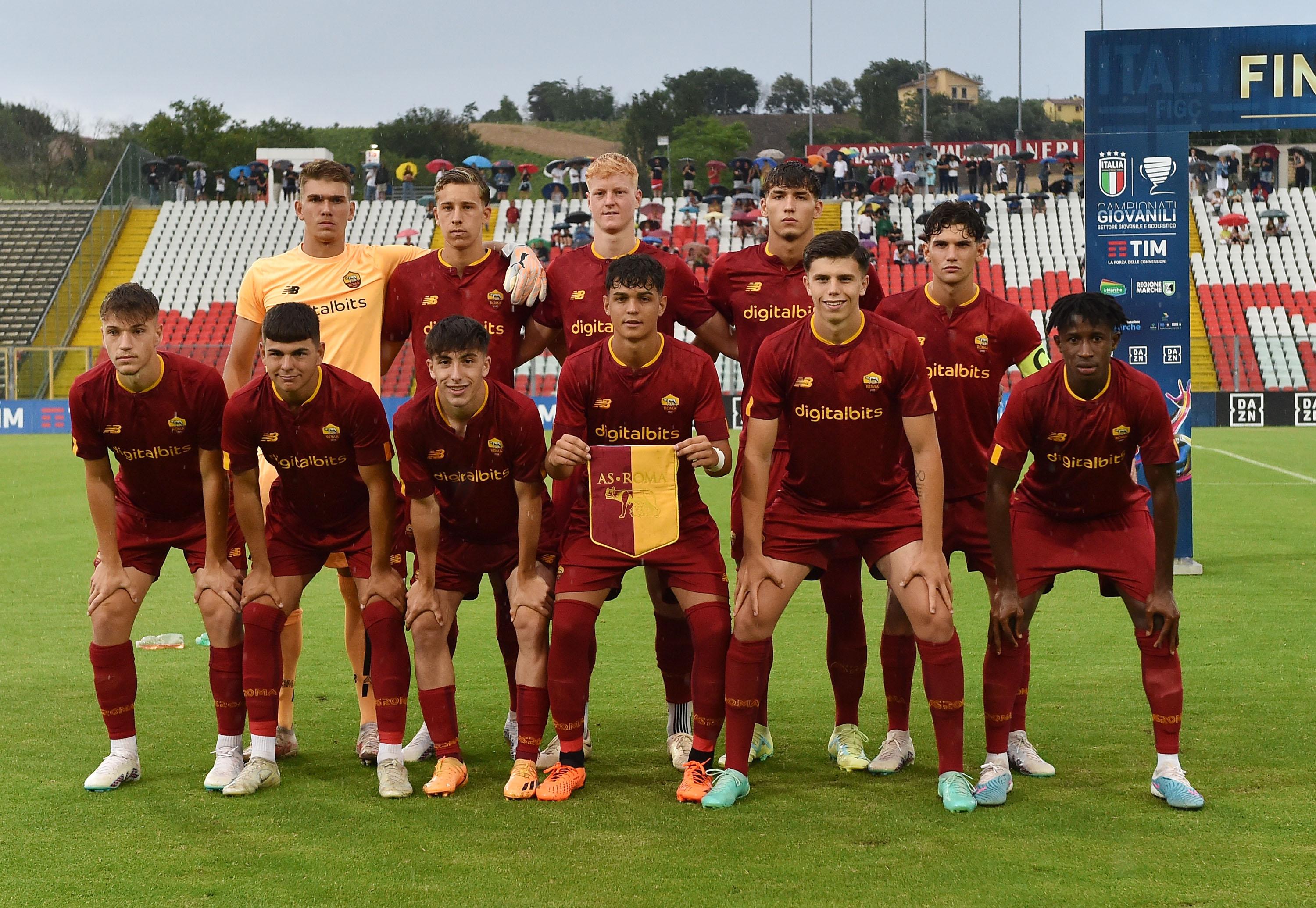 ANCONA, ITALY - JUNE 23: Team of AS Roma prior the U17 Serie A e B Final match between AS Roma and FC Internazionale at Del Conero Stadium on June 23, 2023 in Ancona, Italy. (Photo by Giuseppe Bellini/Getty Images)