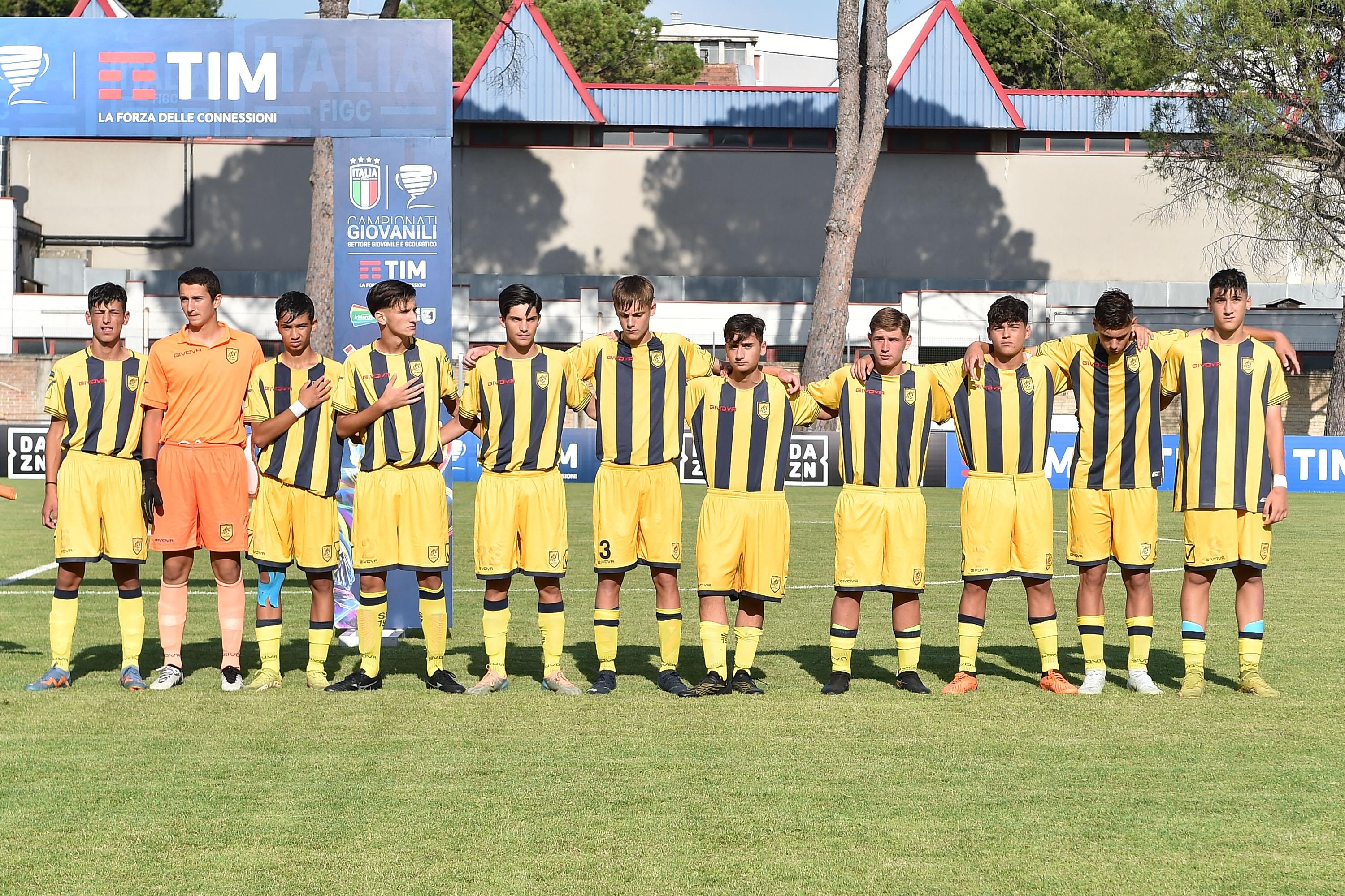 TOLENTINO, ITALY - JUNE 19:  Team of Juve Stabia prior the Serie C U15 Final match between Cesena and Juve Stabia on June 19, 2023 in Tolentino, Italy.  (Photo by Giuseppe Bellini/Getty Images)