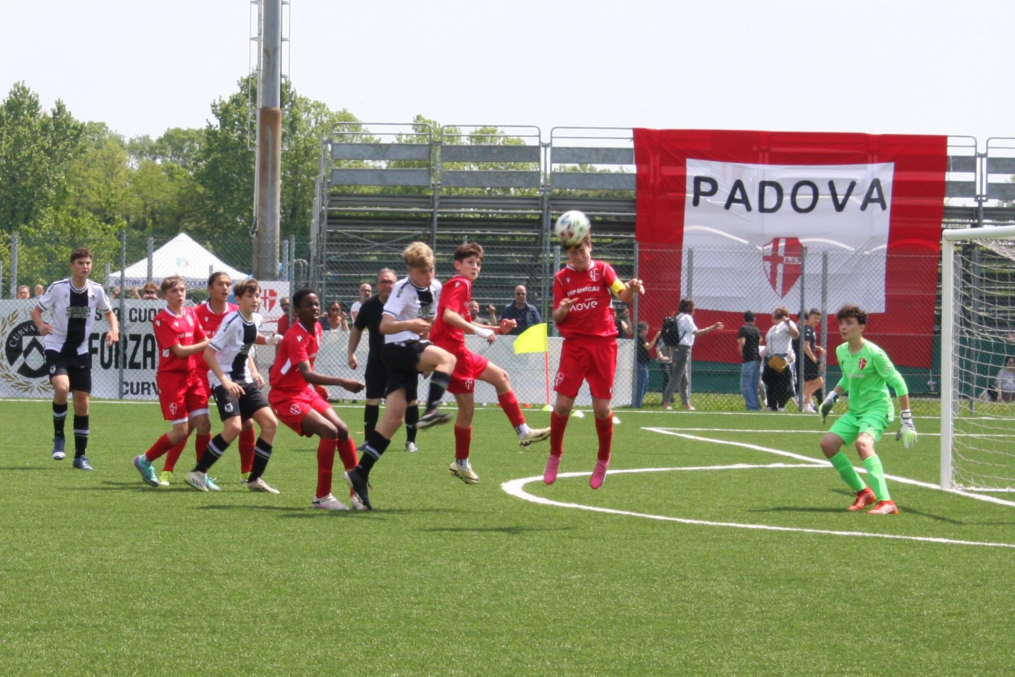 Under 13 Pro, il Parma festeggia l'accesso alla fase nazionale. Nell'Under 13 Fair Play Elite esultano i toscani del Tau Altopascio