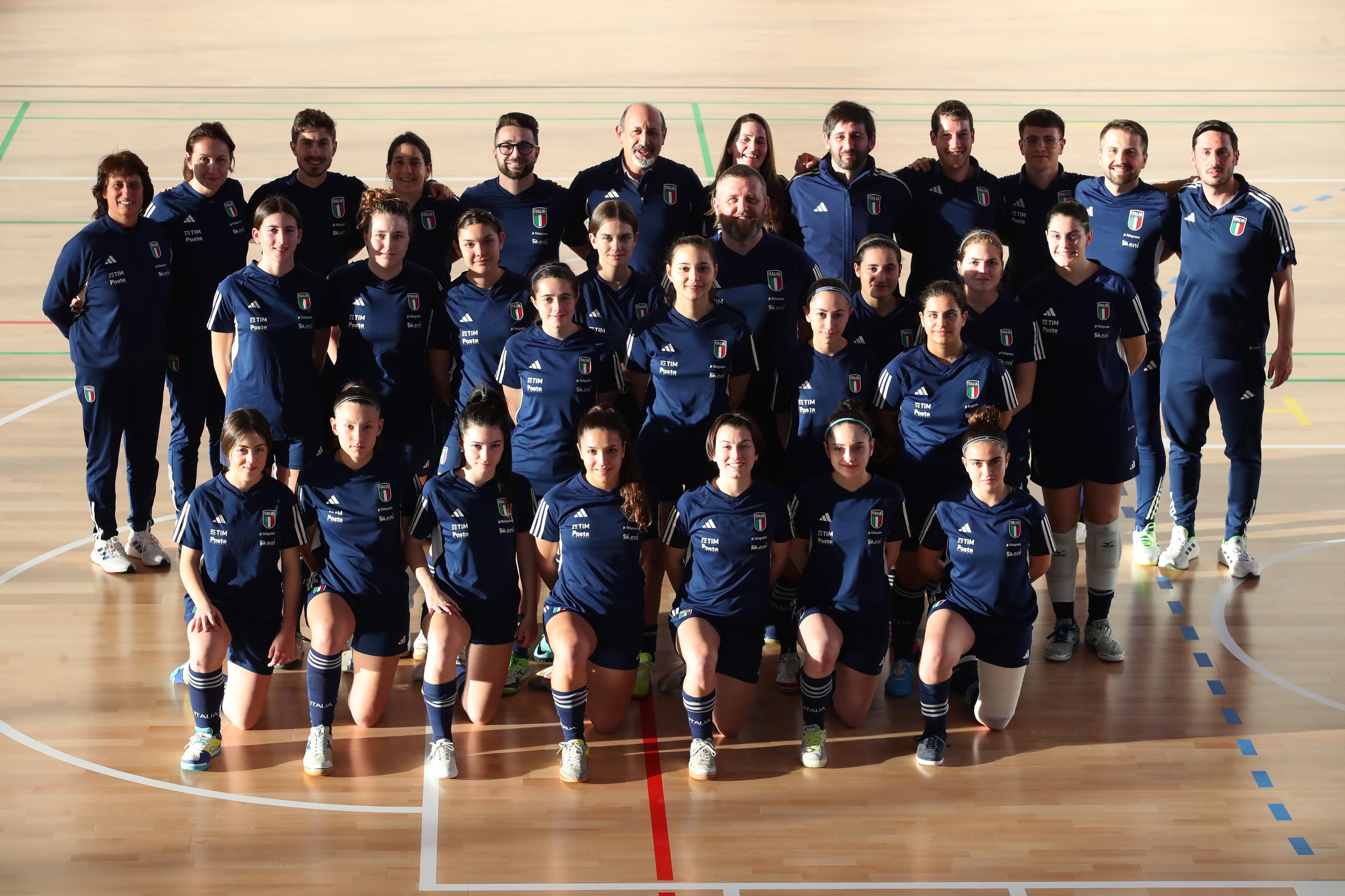 Futsal+17 femminile, è iniziato il primo raduno della storia. E quell’in bocca al lupo della Nazionale femminile…