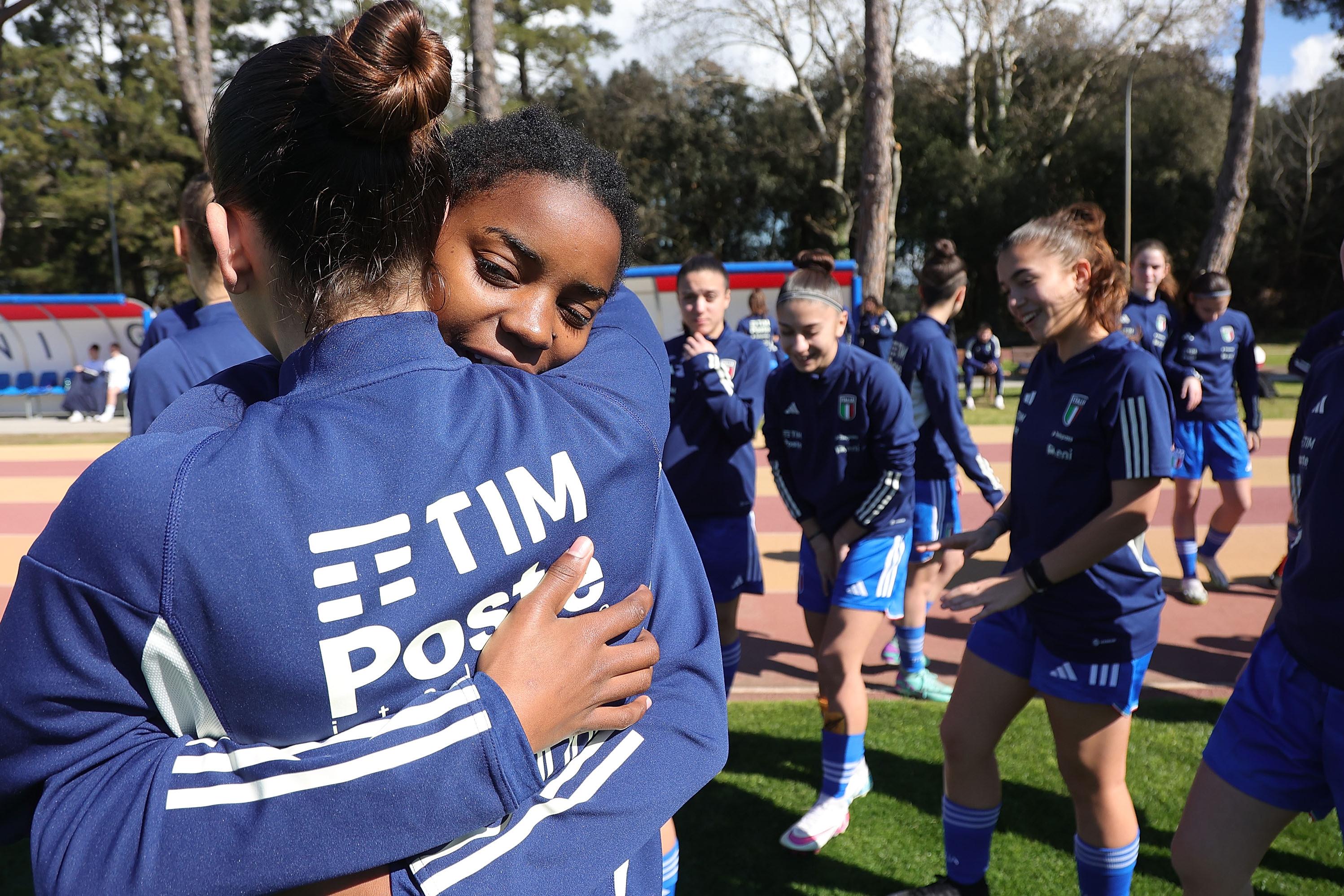 L’emozionante esordio della Selezione Calcio+15. Valetto: \"La gioia e la carica di queste ragazze ti riempie il cuore\"