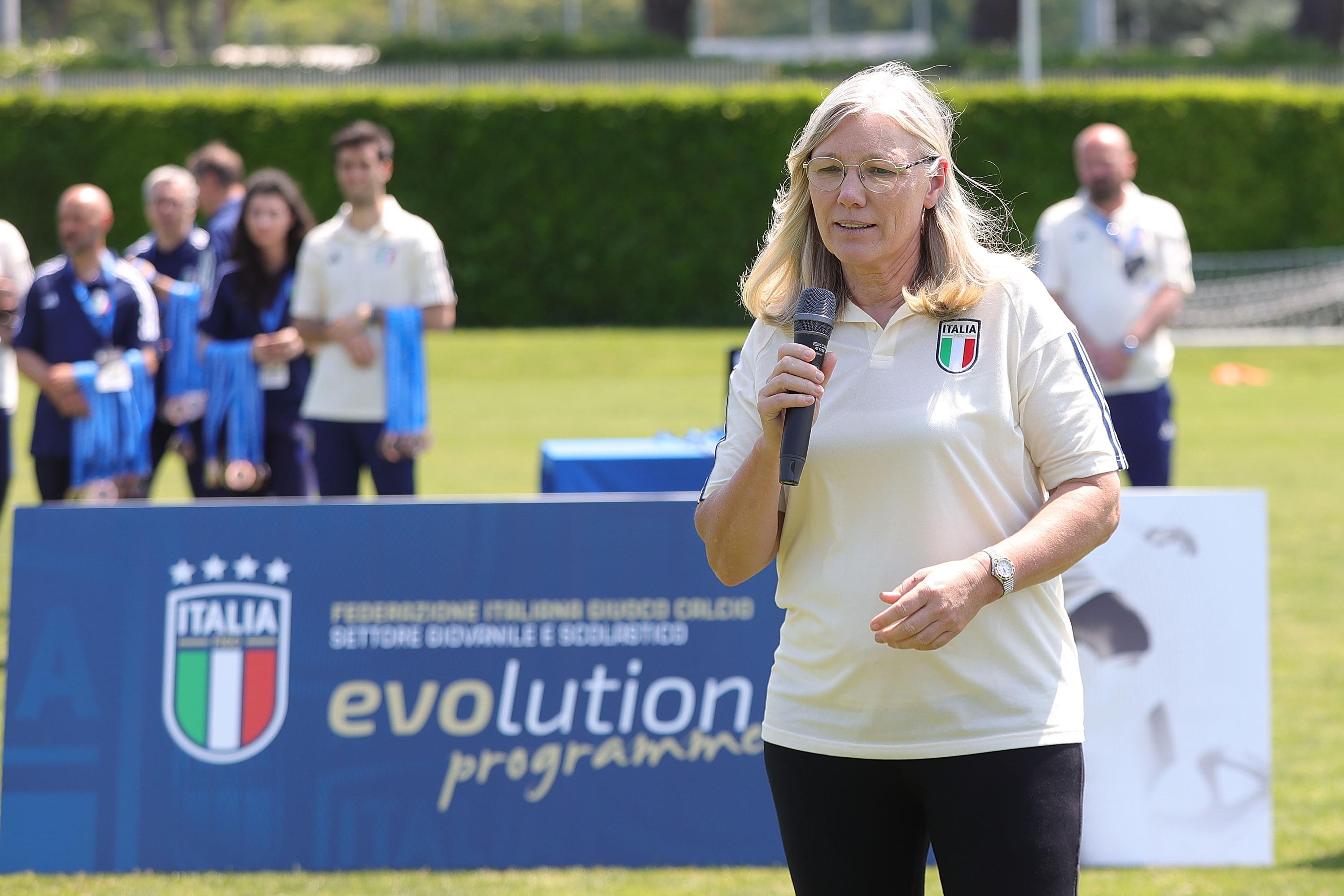 Josefa Idem, dalle medaglie olimpiche alla formazione degli istruttori SGS: \"Necessario creare educatori qualificati\"