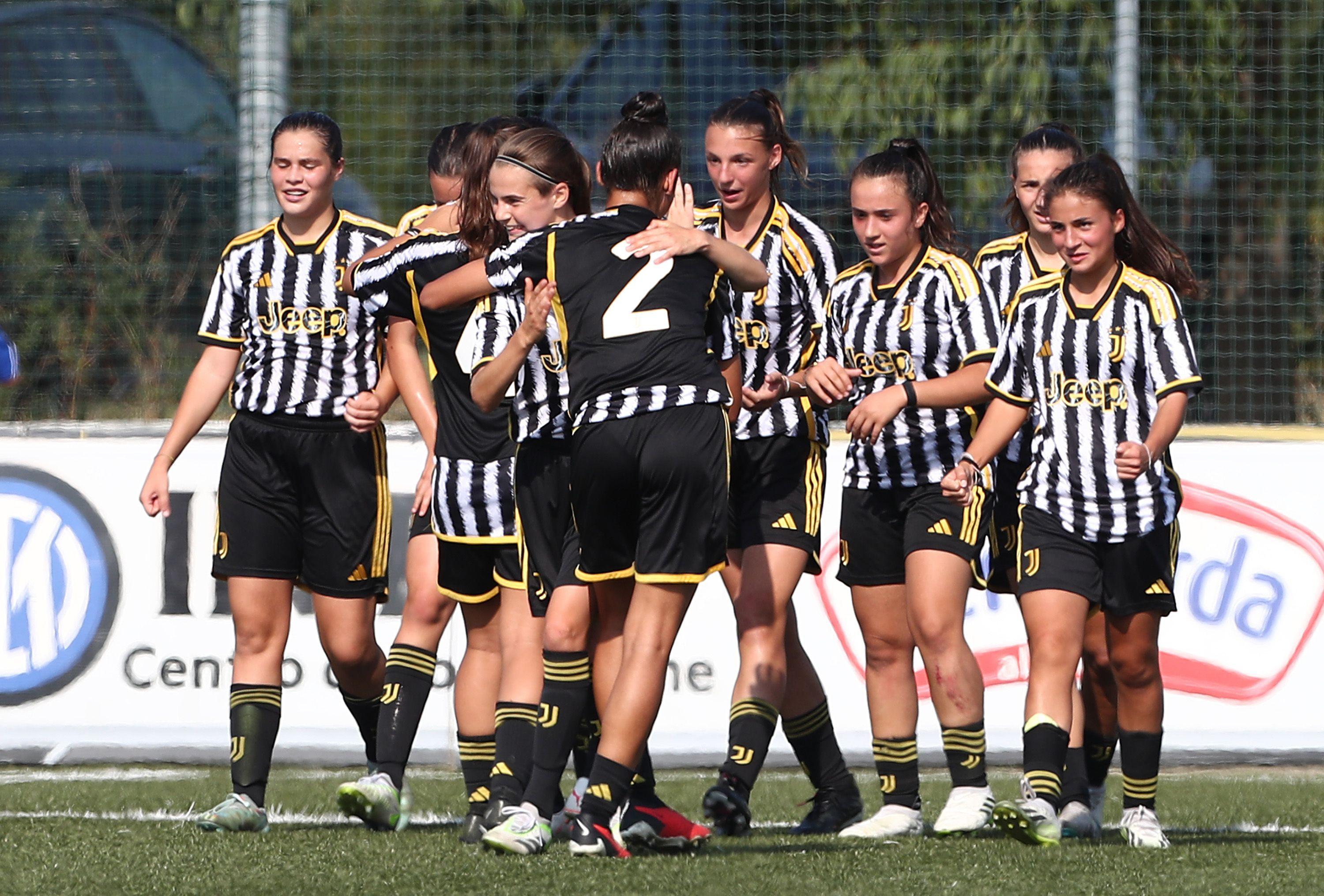 MONTICHIARI, ITALY - OCTOBER 01: Juventus FC and AS Roma during 1rd and 2th place Final Pre Season Women Under 17 on October 01, 2023 in Montichiari, Italy. (Photo by Marco Luzzani/Getty Images)