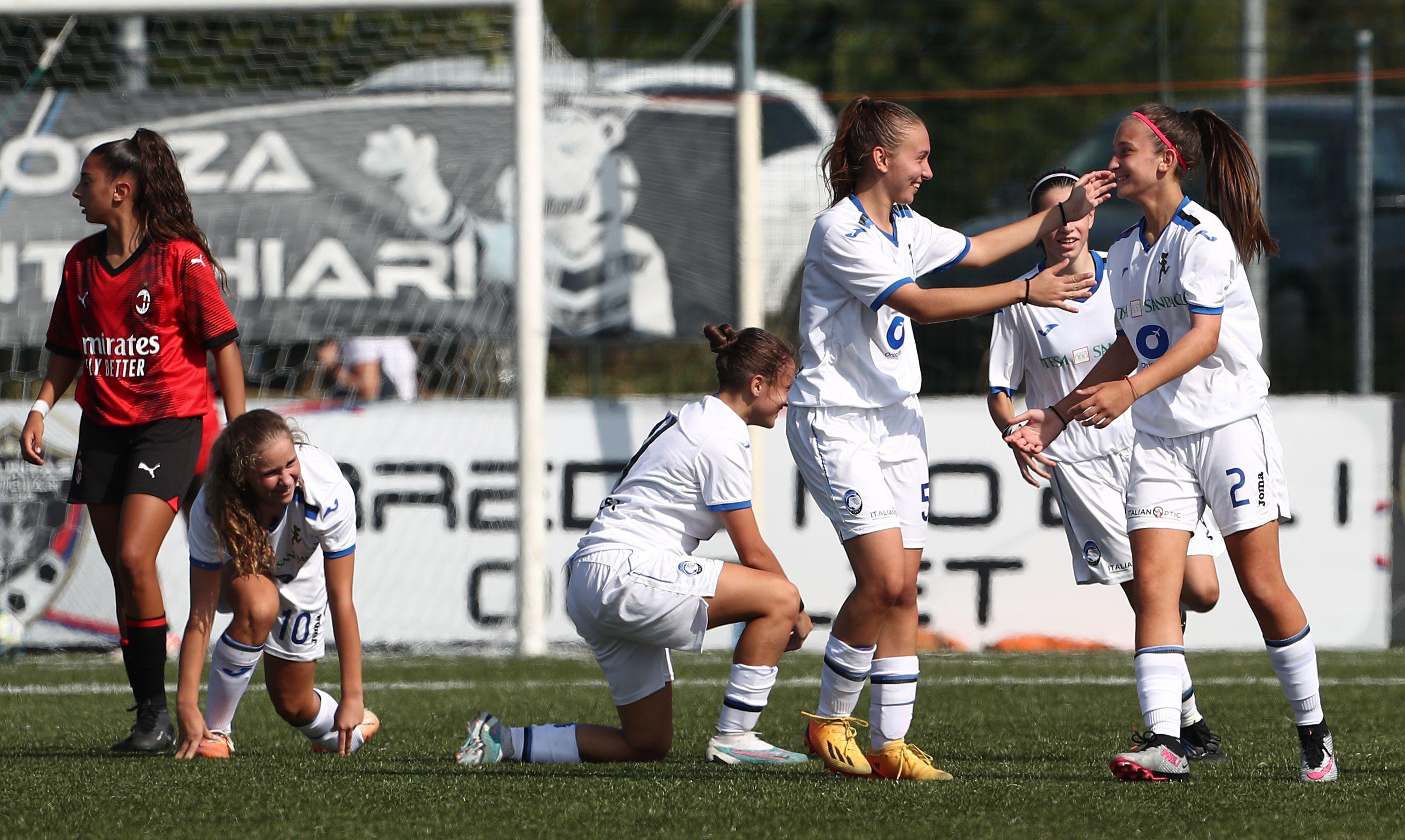 MONTICHIARI, ITALY - OCTOBER 01: Atalanta BC and AC Milan during 3rd and 4th place Final Pre Season Women Under 17 on October 01, 2023 in Montichiari, Italy. (Photo by Marco Luzzani/Getty Images)