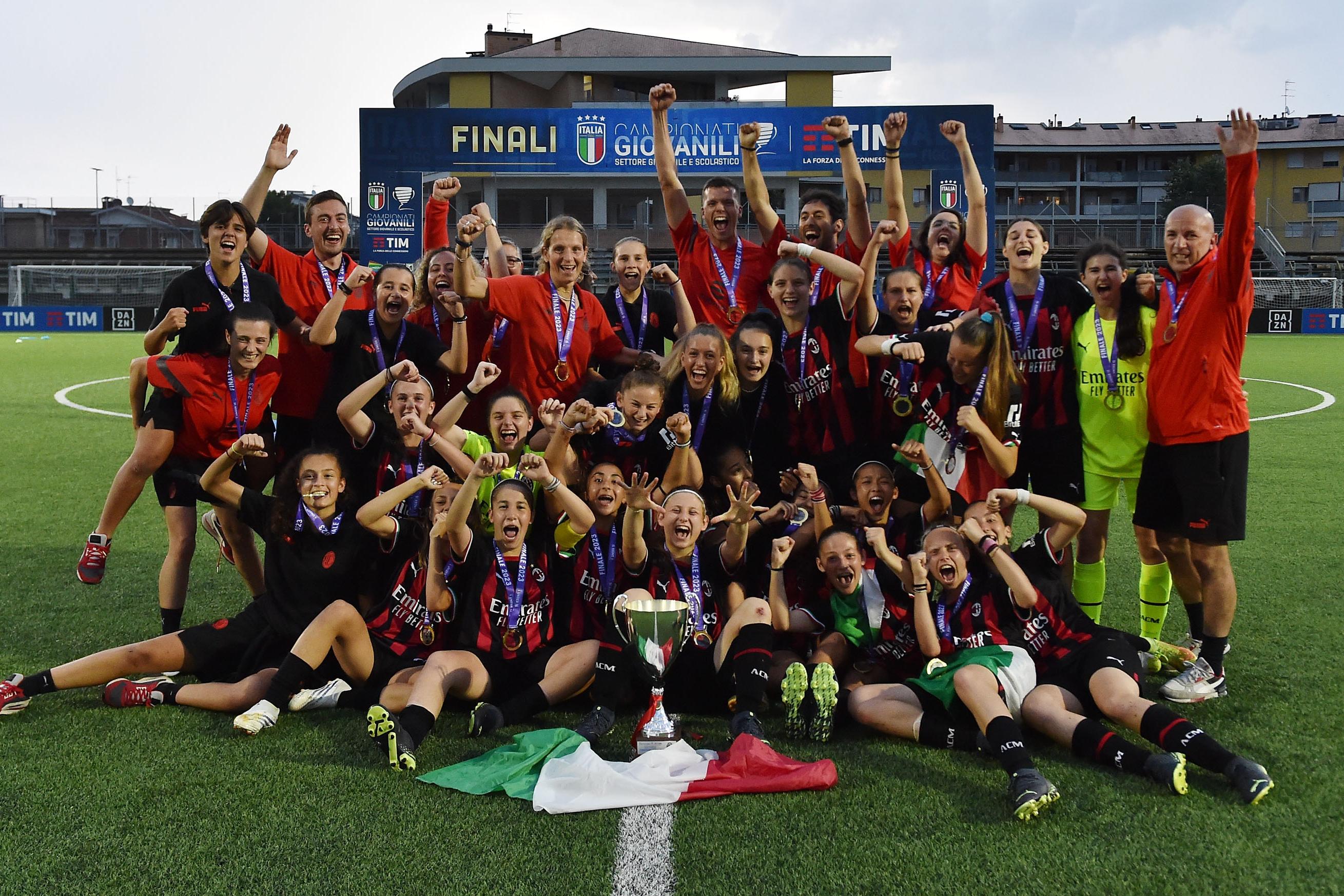 SENIGALLIA, ITALY - JUNE 30:  Players of AC Milan celebrate the victory after the Women U15 Final match between FC Internazionale and AC Milan at Stadio Goffredo Bianchelli on June 30, 2023 in Senigallia, Italy.  (Photo by Giuseppe Bellini/Getty Images)