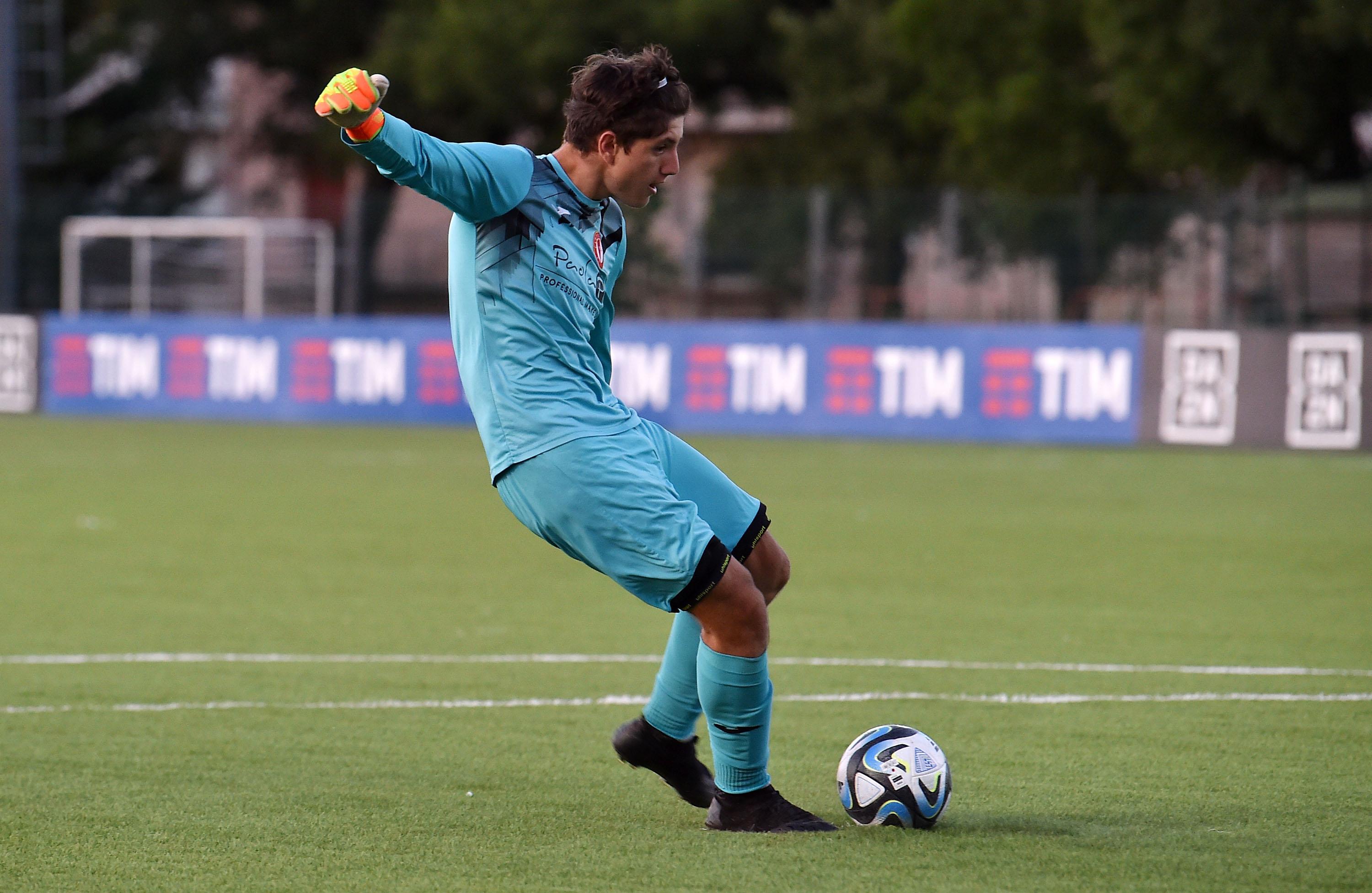MATELICA, ITALY - JUNE 29: Francesco Corriere of Vigor Pierconti kicks the fifth penalty and scores the goal that gives the victory to Vigor Pierconti during the Amateurs U17 Final between Campodarsego and Vigor Pierconti at Stadio Giovanni Paolo II on June 29, 2023 in Matelica, Italy. (Photo by Giuseppe Bellini/Getty Images) *** Local Caption *** Francesco Corriere