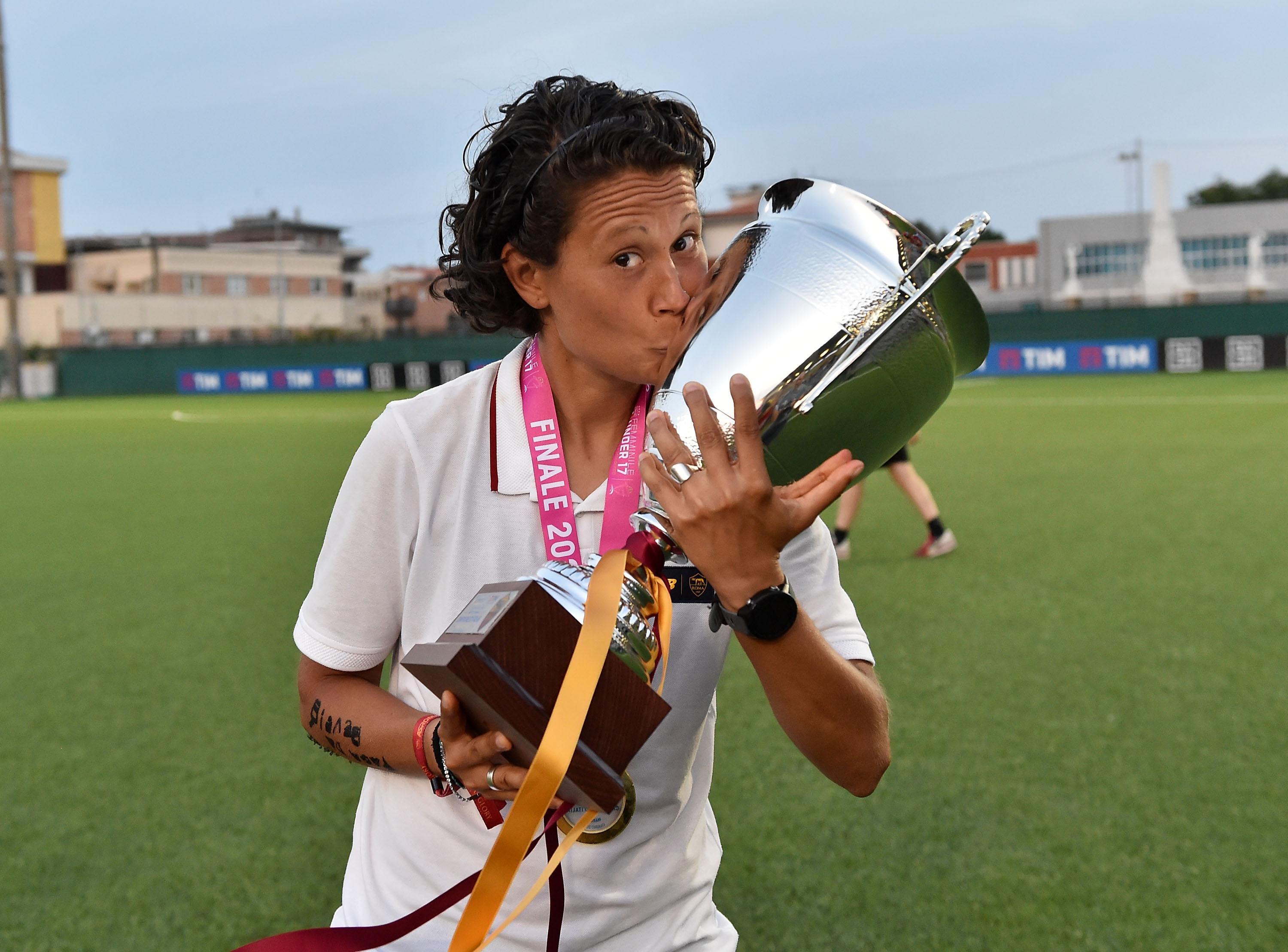 SENIGALLIA, ITALY - JUNE 27: Priscilla Del Prete head coach of AS Roma celebrates the victory after the Women U17 Final match between AS Roma and AC Milan at Stadio Goffredo Bianchelli on June 27, 2023 in Senigallia, Italy. (Photo by Giuseppe Bellini/Getty Images) *** Local Caption *** Priscilla Del Prete