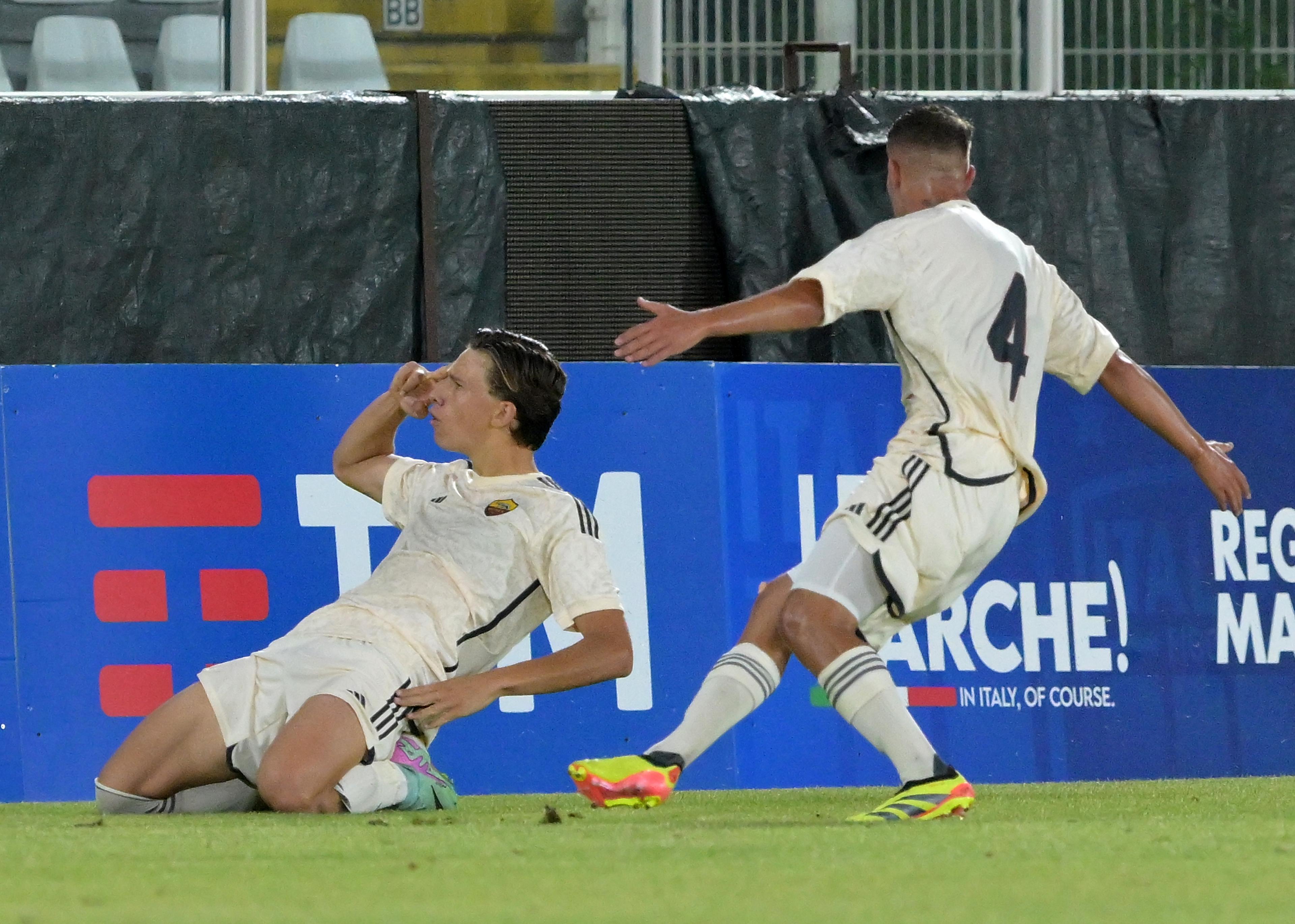ASCOLI PICENO, ITALY - JUNE 11: Filippo Reale of AS Roma celebrates after scoring goal 2-0 during the U18 Semi-final match between AS Roma and Atalanta BC at Stadio Cino e Lillo Del Duca on June 11, 2024 in Ascoli Piceno, Italy. (Photo by Giuseppe Bellini/Getty Images)