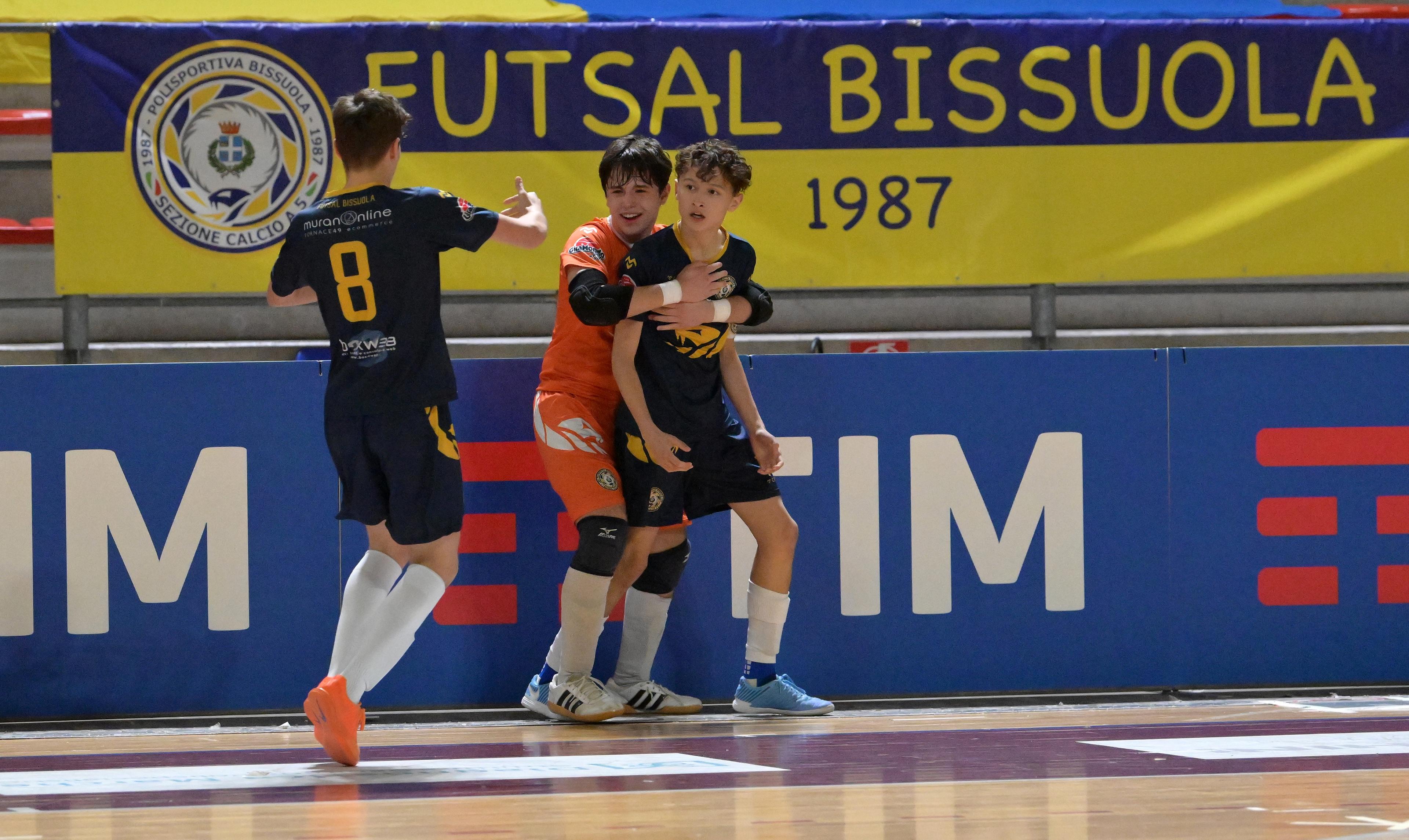 ANCONA, ITALY - JUNE 02: during FIGC SGS Under 15 & Under 17 Futsal Finals match betwween Bissuola U15 and Itria U15 at Pala Rossini on June 02, 2024 in Ancona, Italy. (Photo by Giuseppe Bellini/Getty Images)