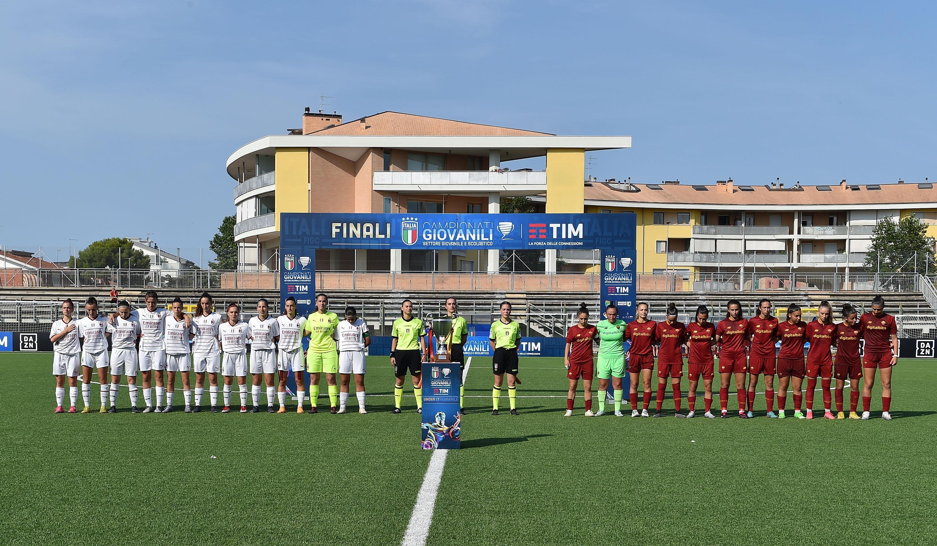 SENIGALLIA, ITALY - JUNE 27: Team of AC Milan and Team of AS Roma prior the Women U17 Final match between AS Roma and AC Milan at Stadio Goffredo Bianchelli on June 27, 2023 in Senigallia, Italy. (Photo by Giuseppe Bellini/Getty Images)