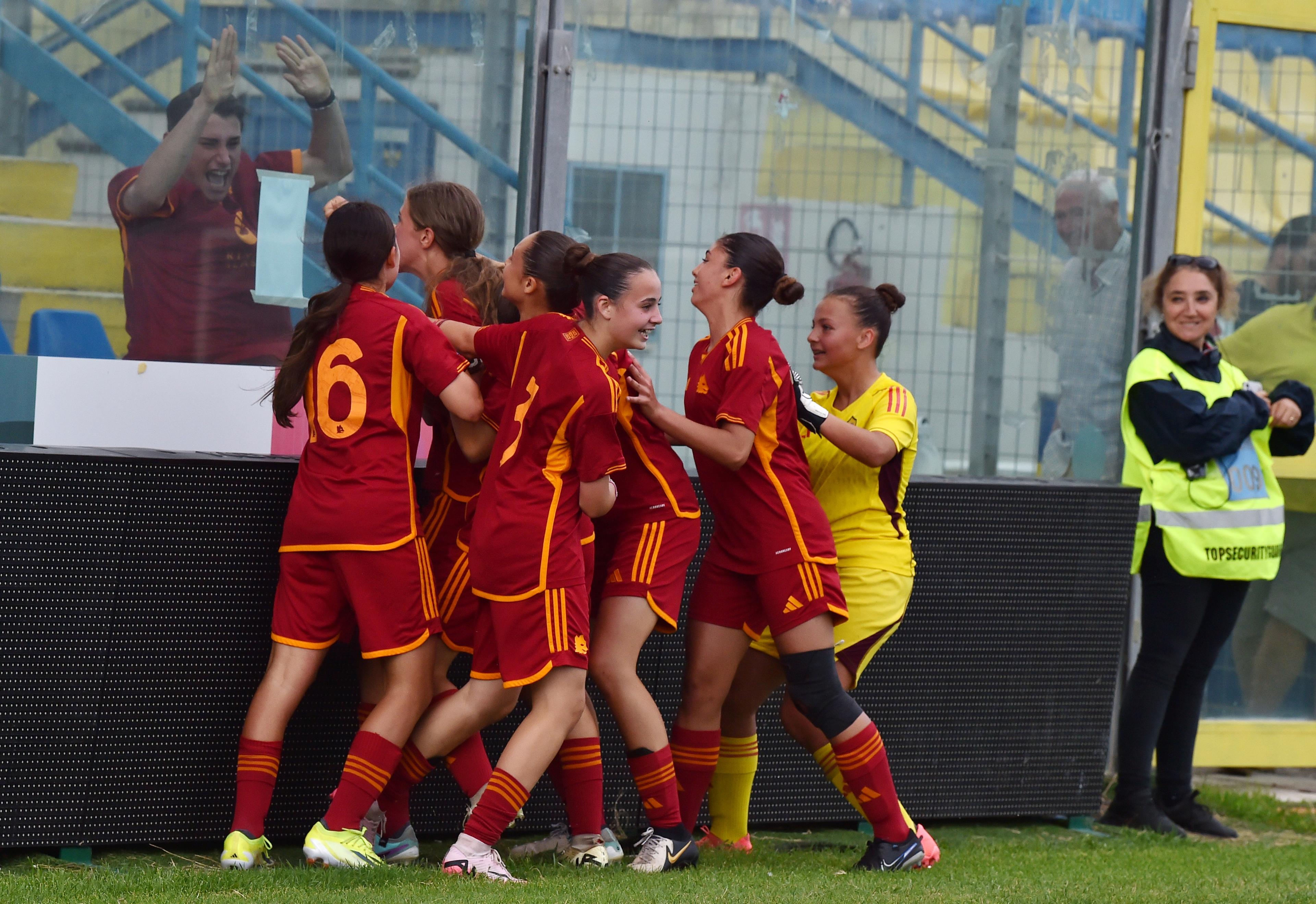 FERMO, ITALY - JUNE 25: Giada Grilli of AS Roma celebrates with his teammates after scoring opening goal during the U15 Women Semi-final match between Pro Sesto and AS Roma at Stadio Bruno Recchioni on June 25, 2024 in Fermo, Italy. (Photo by Giuseppe Bellini/Getty Images)