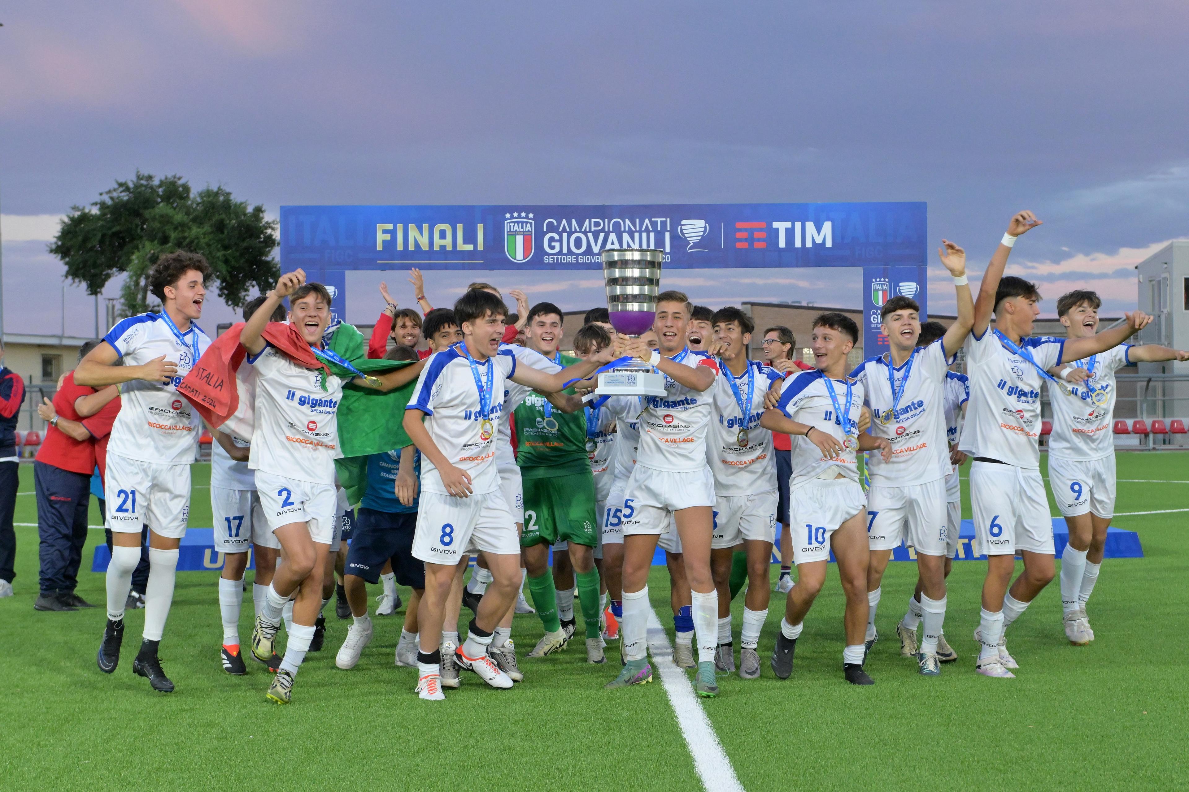 Under 15 Serie C, il primo scudetto non si scorda mai: la Pro Sesto supera l'Arezzo ai rigori e si laurea campione d'Italia!