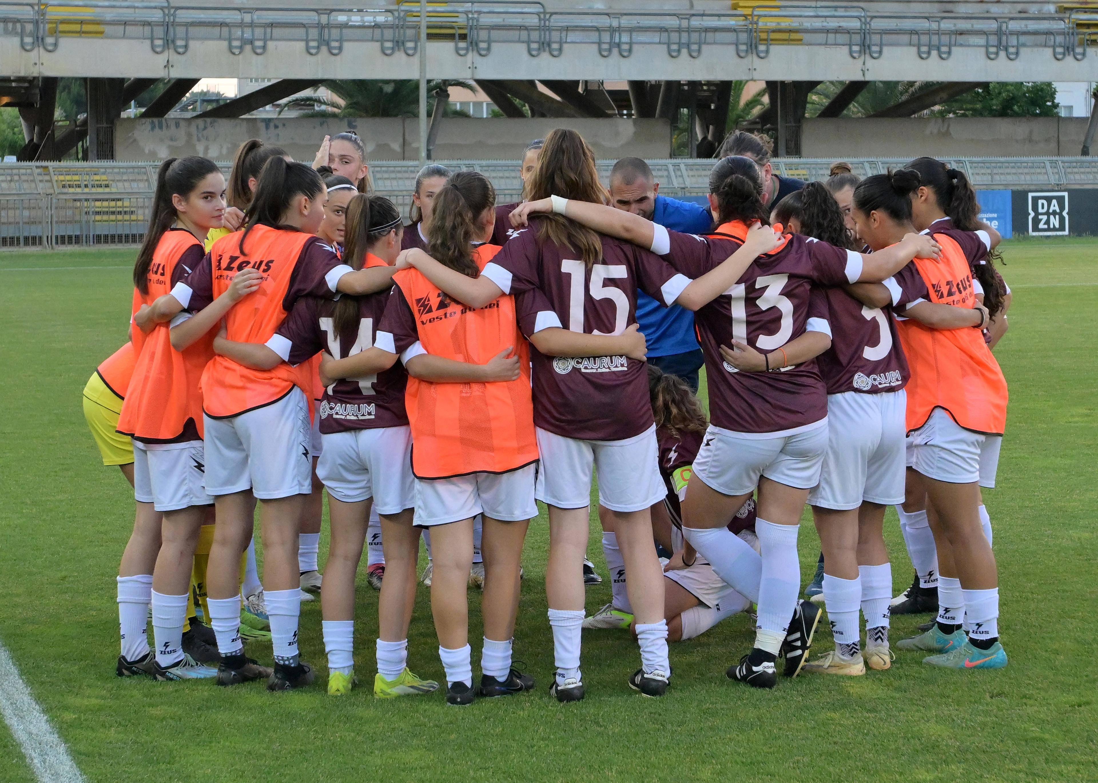 SAN BENEDETTO DEL TRONTO, ITALY - JUNE 28: Team of Arezzo prior the U17 Women Semi-final match between Arezzo and Juventus at Stadio Riviera delle Palme on June 28, 2024 in San Benedetto del Tronto, Italy. (Photo by Giuseppe Bellini/Getty Images)