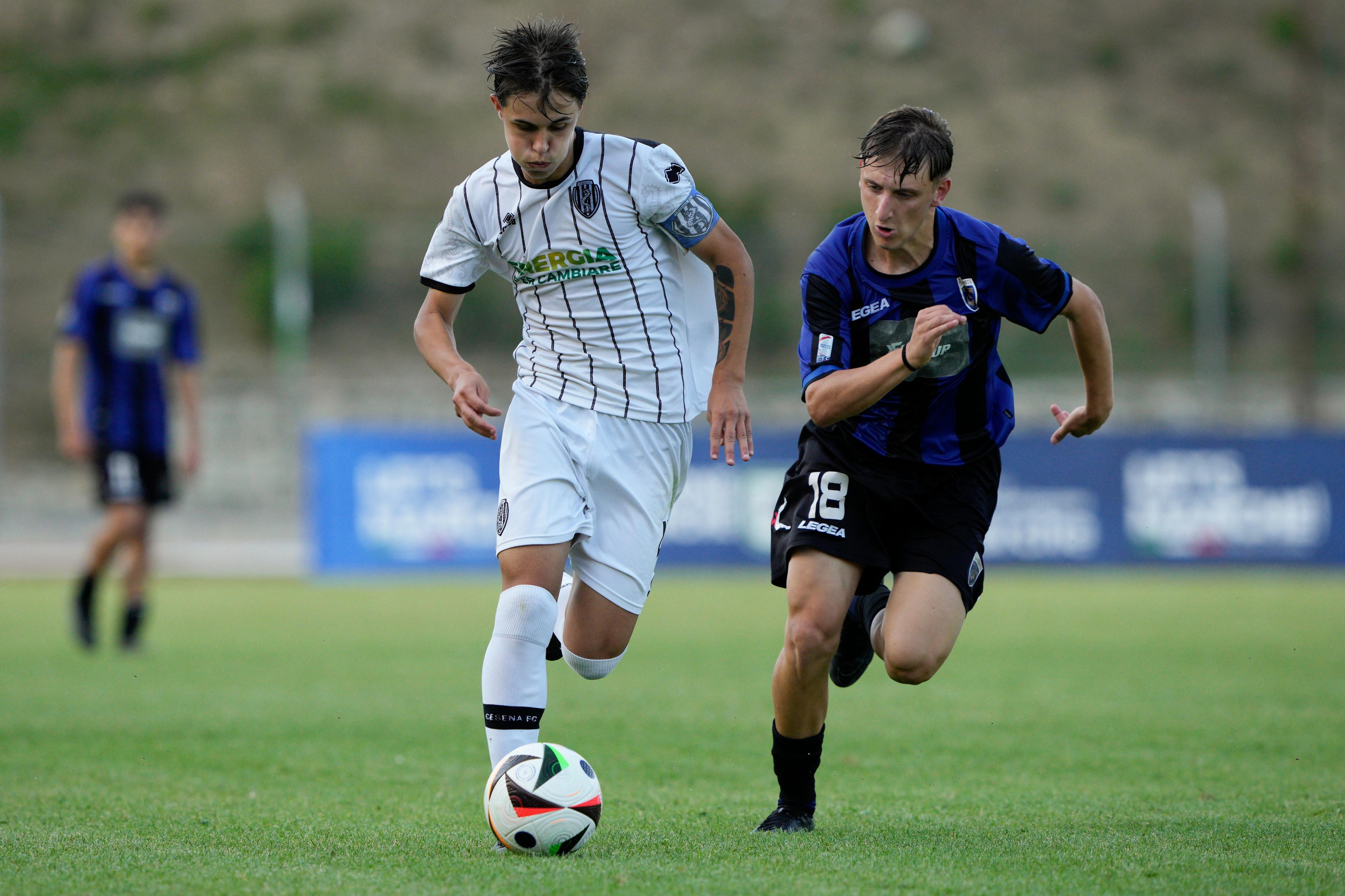 TOLENTINO, ITALY - JUNE 16: Davide Zamagni Cesena U17 compete for the ball with Luca Cante of Renate U17  during the U17 Serie C match between Renate and Cesena at  on June 16, 2024 in Tolentino, Italy. (Photo by Danilo Di Giovanni/Getty Images)