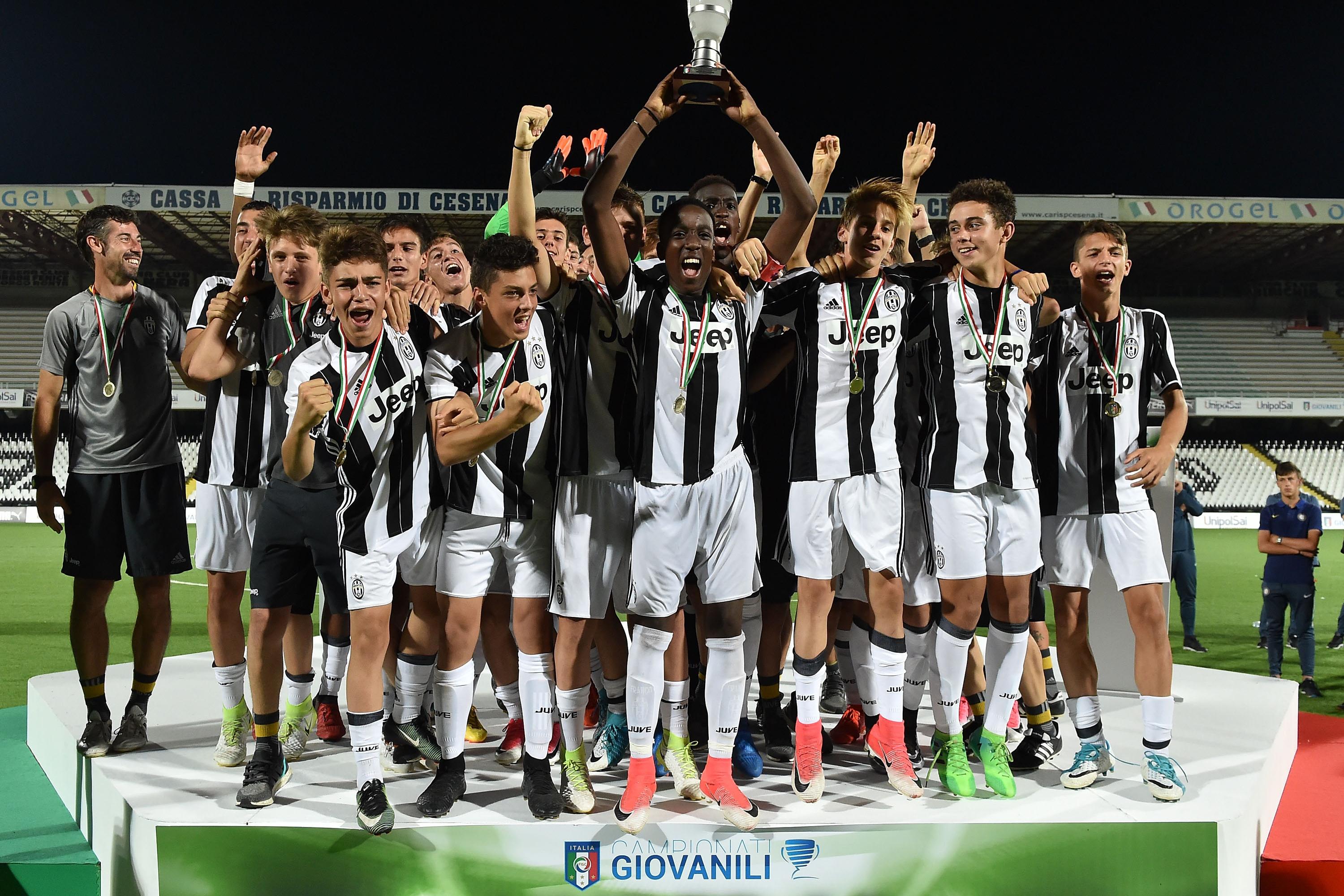 CESENA, ITALY - JUNE 16: Players of Juventus FC celebrate the victory after the U15 Serie A Final match between FC Internazionale and Juventus FC on June 16, 2017 in Cesena, Italy. (Photo by Giuseppe Bellini/Getty Images)