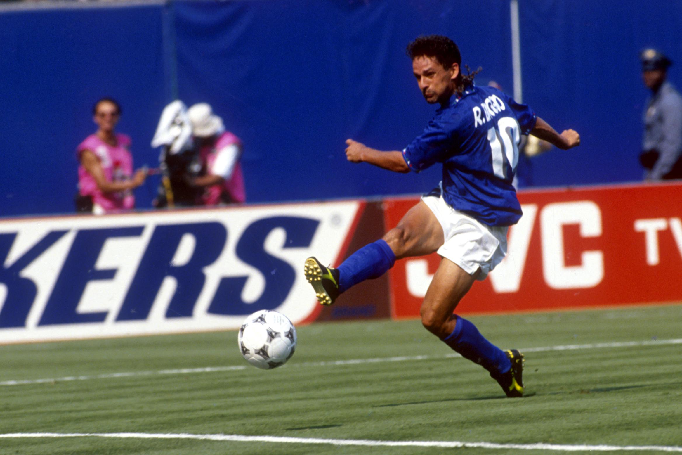 Buon compleanno a Roberto Baggio, campione azzurro, Pallone d'Oro nel 1993