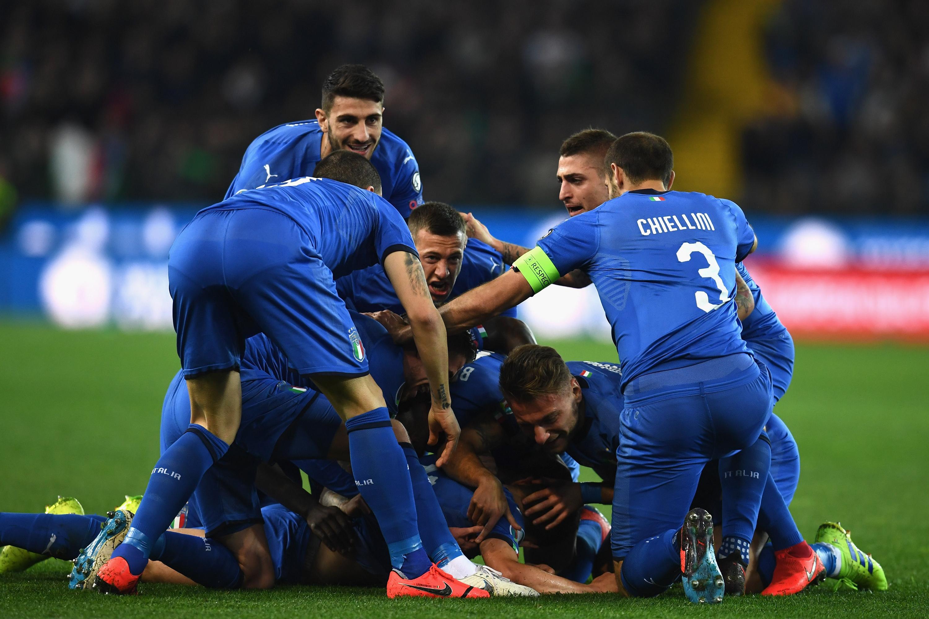 UDINE, ITALY - MARCH 23:  Nicolo Barella of Italy 18 celebrates after scoring the opening goal during the 2020 UEFA European Championships group J qualifying match between Italy and Finland at Stadio Friuli on March 23, 2019 in Udine, Italy.  (Photo by Claudio Villa/Getty Images)