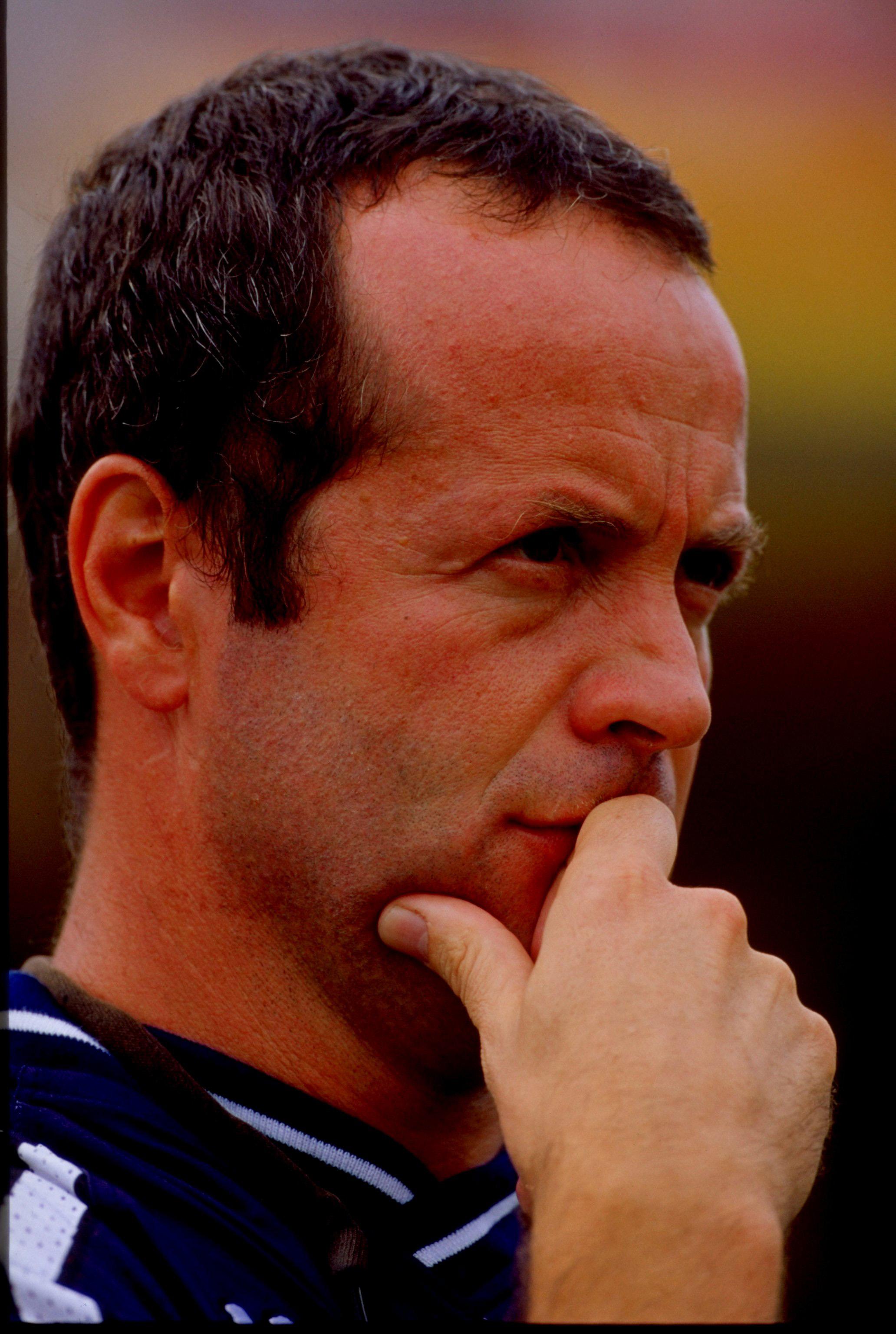 22 Jan 2000:   Giuseppe Dossena coach of the Ghana team before their game against Ghana in the African Nations Cup 2000. The match ended 1-1. \\\\ Mandatory Credit: Ben Radford /Allsport