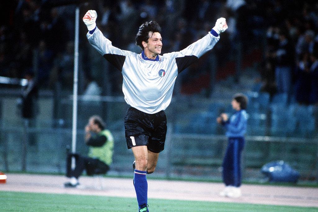 Buon compleanno a Walter Zenga che compie 59 anni!