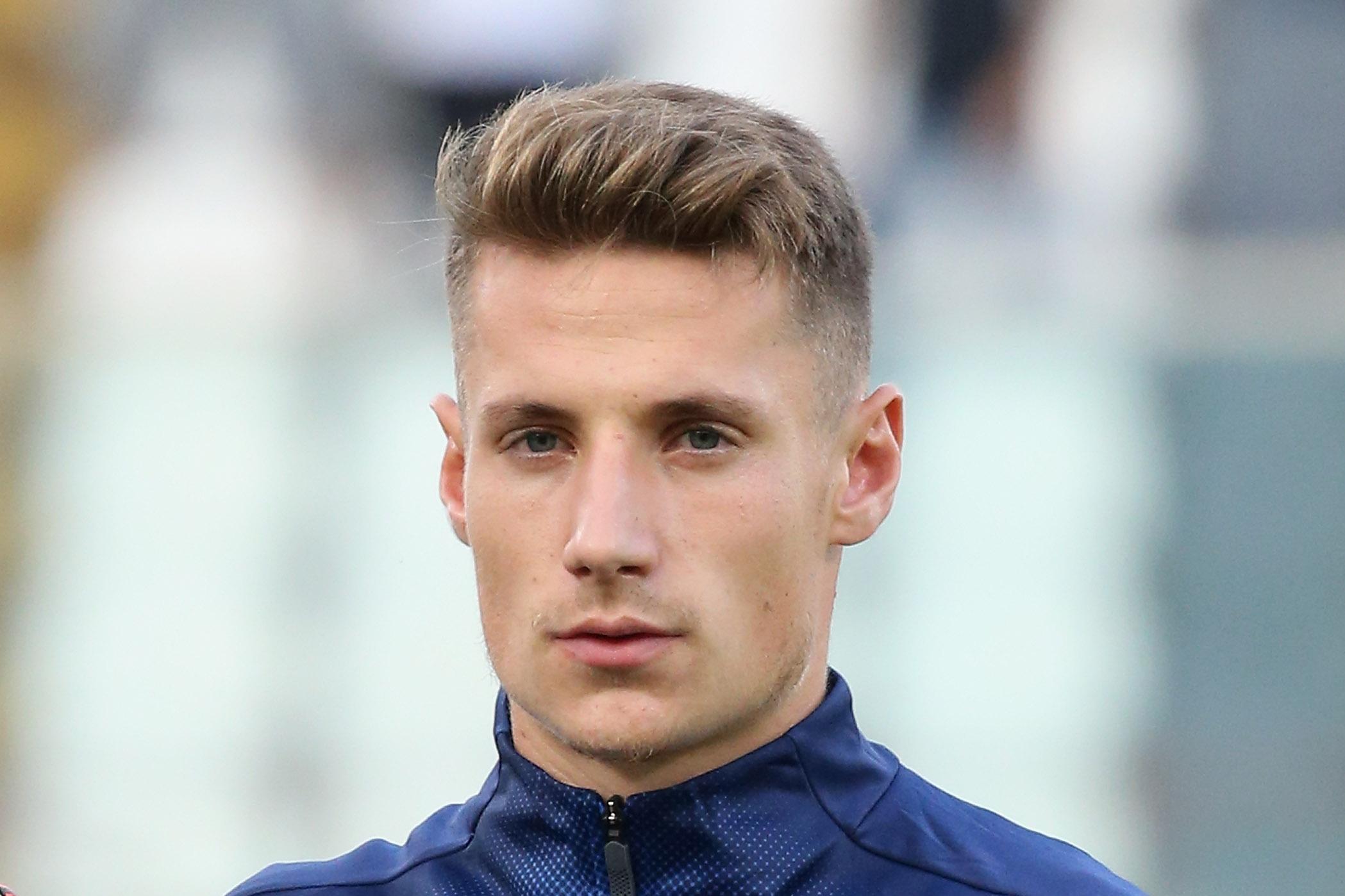 Il lampo di Andrea Pinamonti illumina il pomeriggio buio del Genoa