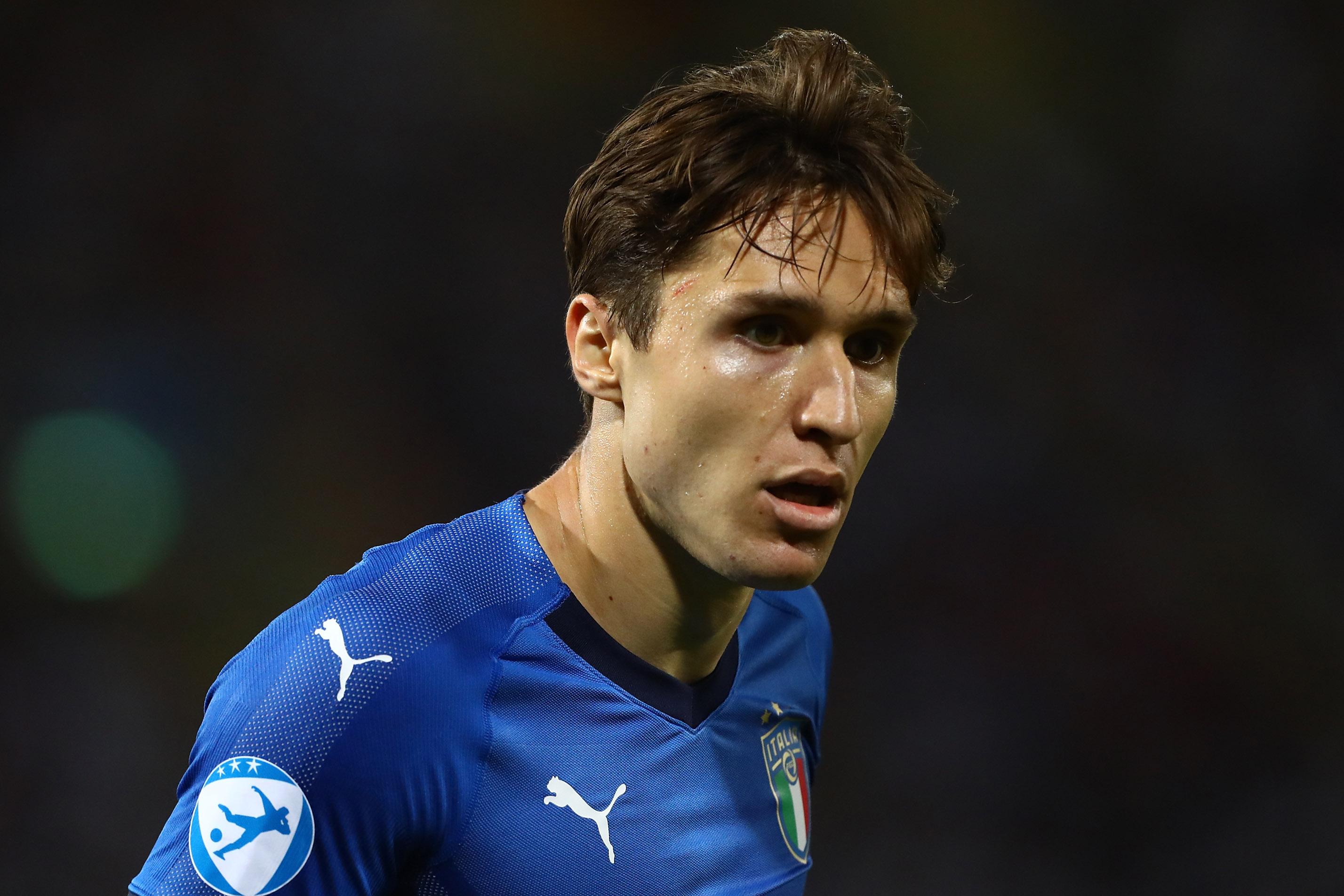 BOLOGNA, ITALY - JUNE 19:  Federico Chiesa of Italy looks on during the 2019 UEFA U-21 Group A match between Italy and Poland at Renato Dall\\'Ara Stadium on June 19, 2019 in Bologna,  (Photo by Marco Luzzani/Getty Images)