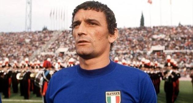 Spéciale Gazette Dello Sport Championnat Série À 2000-2001 Totti-Gigi