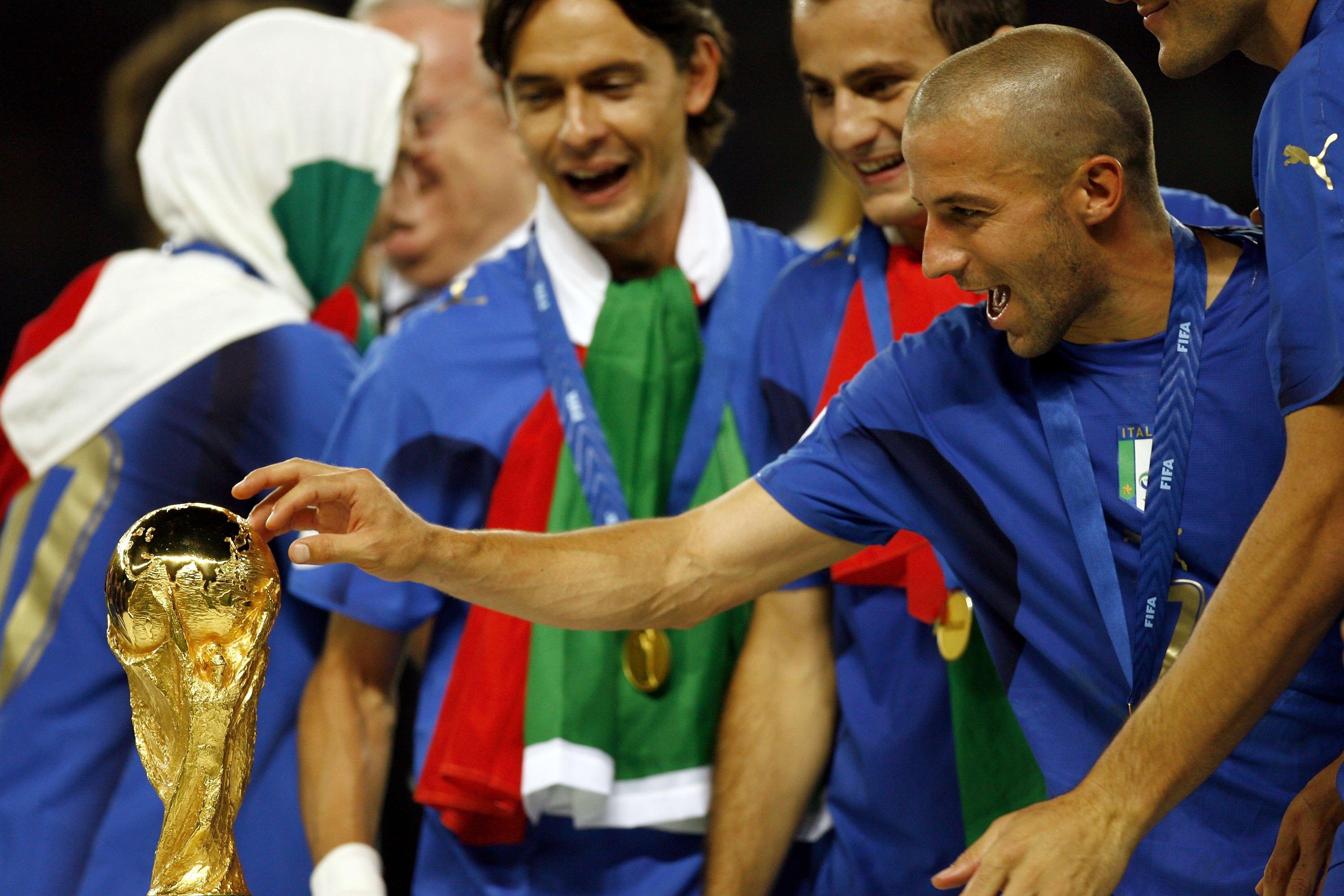 Buon compleanno ad Alessandro Del Piero per i suoi 46 anni!