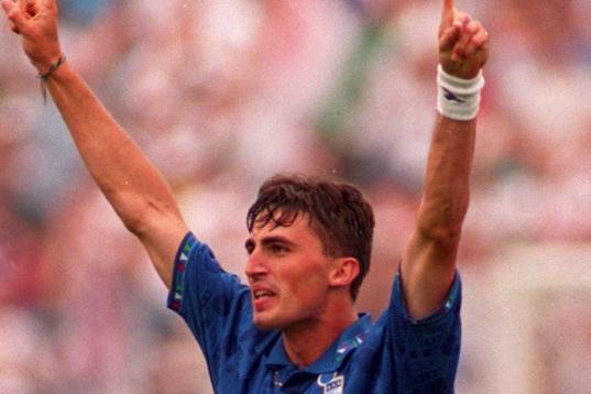 Buon compleanno a Dino Baggio, che compie 49 anni!