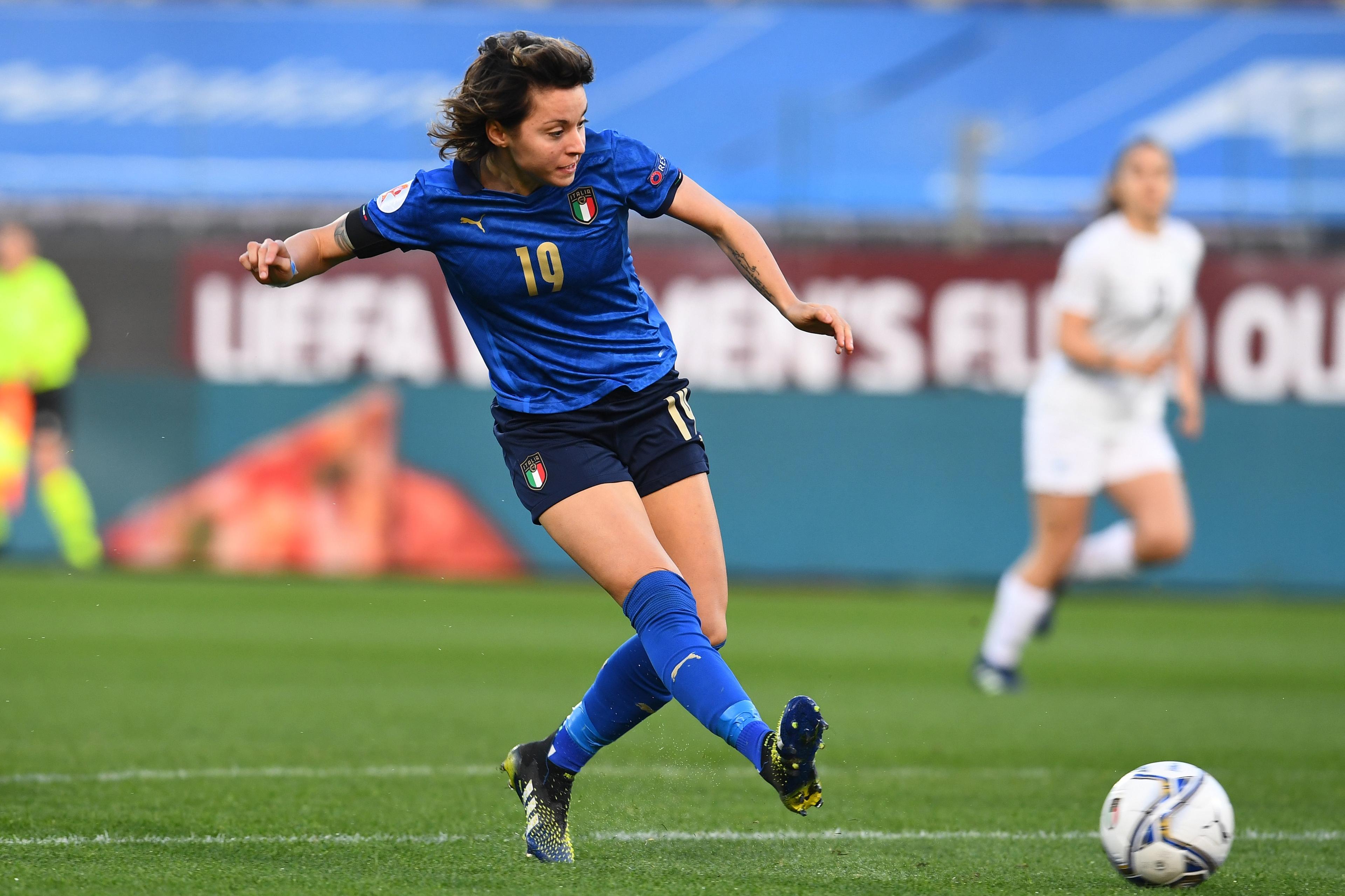 FLORENCE, ITALY - FEBRUARY 24: Valentina Giacinti of Italy scores the opening goal during the UEFA Women\\'s EURO 2022 Qualifier match between Italy and Israel at Stadio Artemio Franchi on February 24, 2021 in Florence, Italy. (Photo by Claudio Villa/Getty Images)