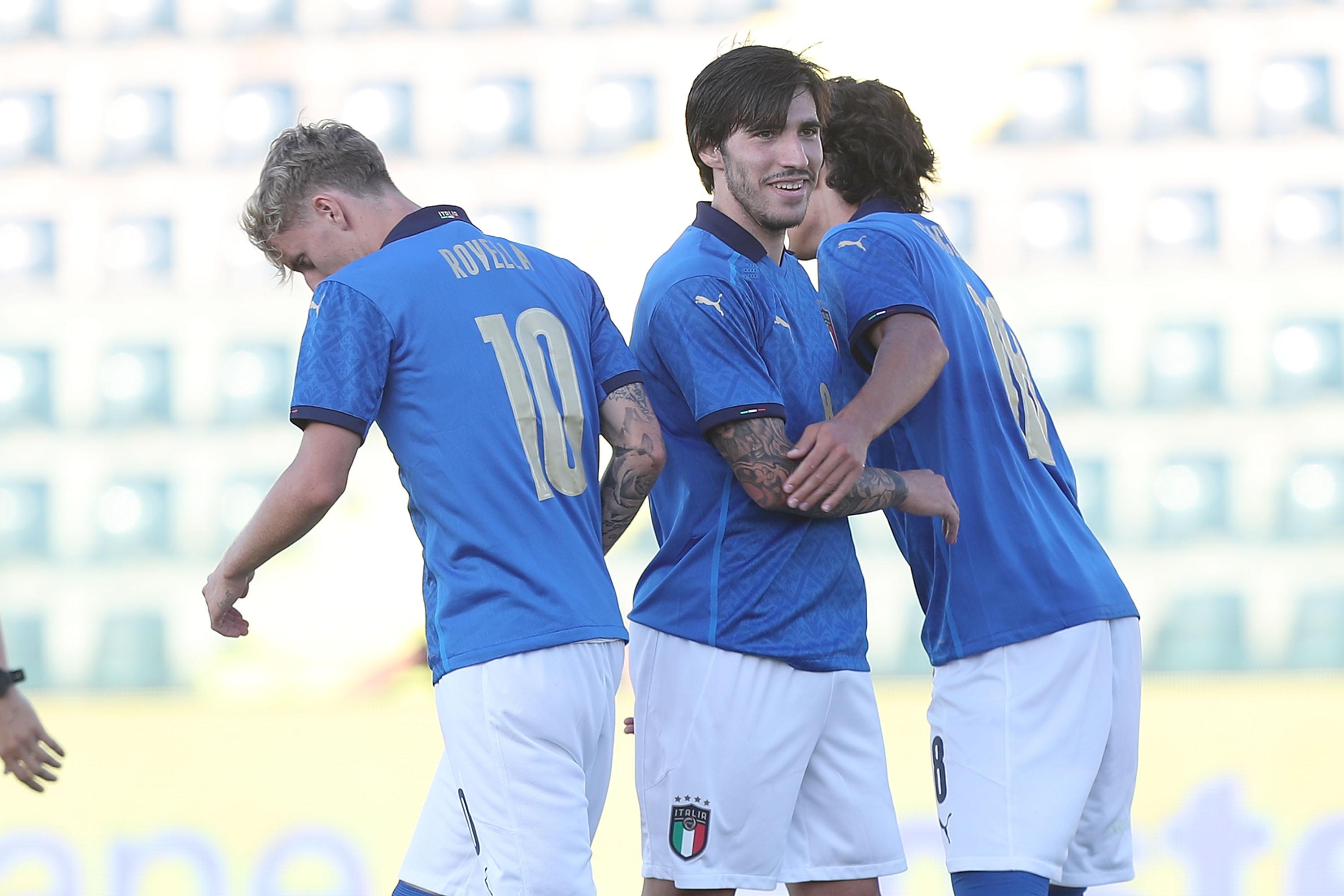 EMPOLI, ITALY - SEPTEMBER 03: Matteo Cancellieri of Italy U21 celebrates after scoring a goal during the UEFA European Under-21 Championship Qualifier between Italy U21 and Luxembourg U21 at Stadio Carlo Castellani on September 3, 2021 in Empoli, Italy.  (Photo by Gabriele Maltinti/Getty Images) *** Local Caption *** Matteo Cancellieri