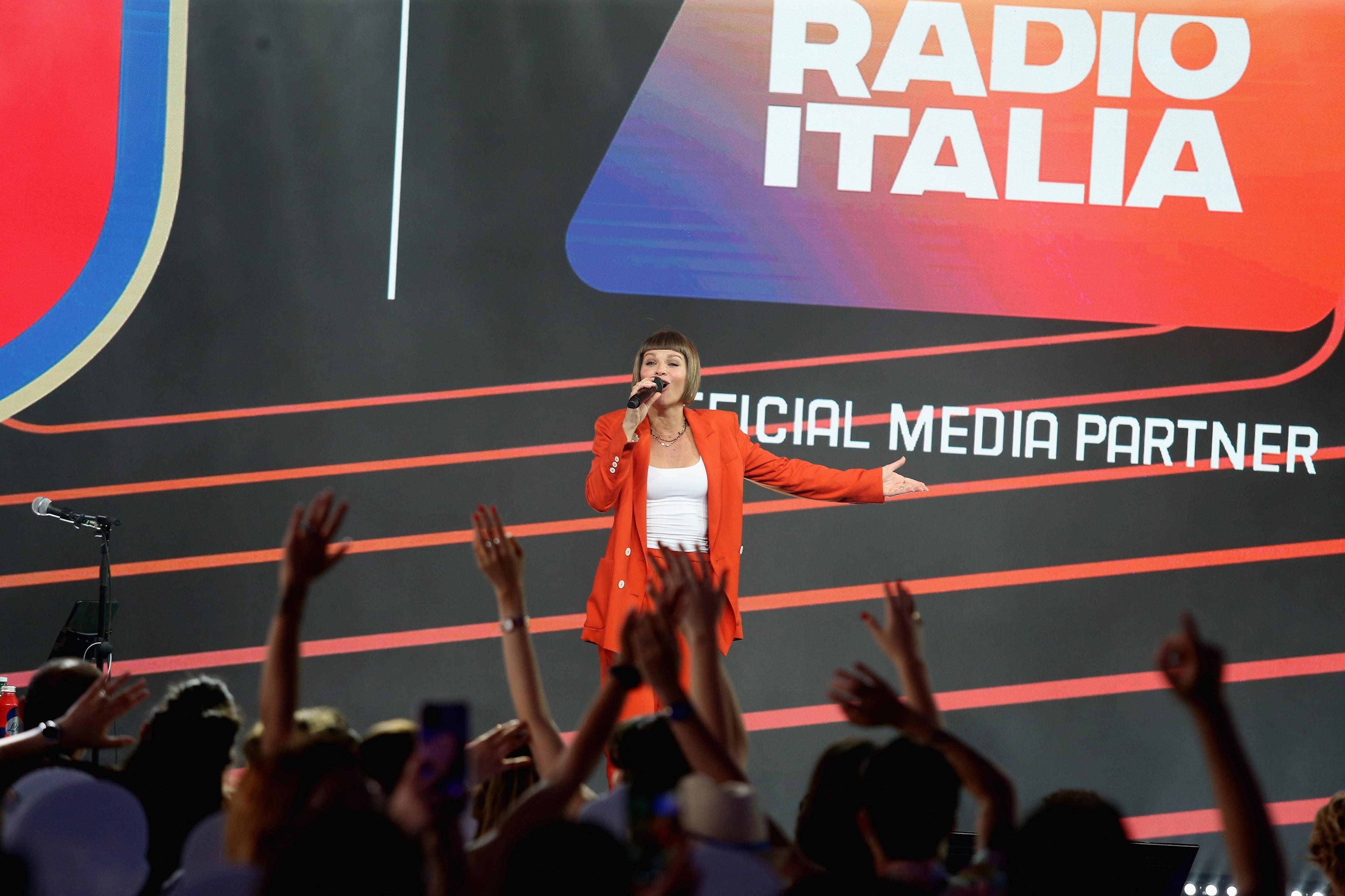 ROME, ITALY - JUNE 11: The Italian singer Alessandra Amoroso performs during 'Casa Azzurri' at pratibus district on June 11, 2021 in Rome, Italy. (Photo by Paolo Bruno/Getty Images) *** Local Caption *** Alessandra Amoroso