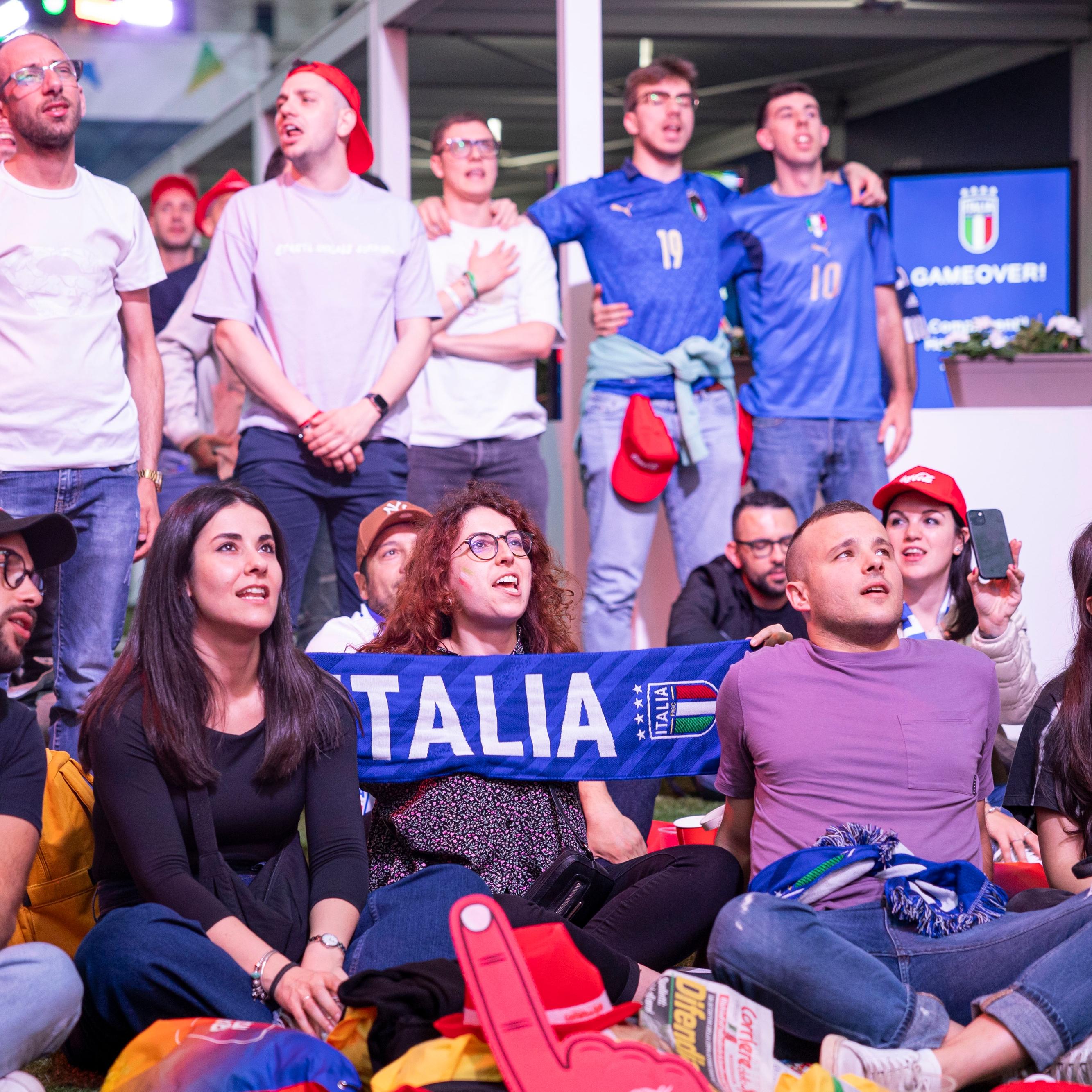 Casa Azzurri a Milano in festa per il 2-1 degli Azzurri all'Albania