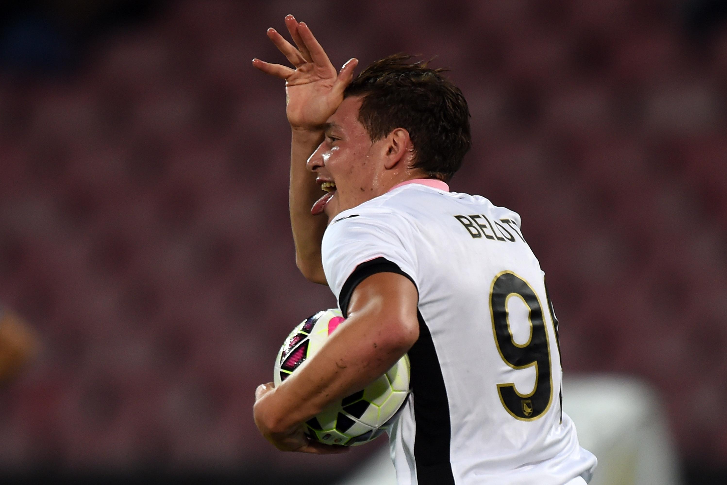 NAPLES, ITALY - SEPTEMBER 24:  Andrea Belotti of Palermo celebtates after scoring his team\\'s first goal (2-1) during the Serie A match between SSC Napoli and US Citta di Palermo at Stadio San Paolo on September 24, 2014 in Naples, Italy.  (Photo by Tullio M. Puglia/Getty Images)