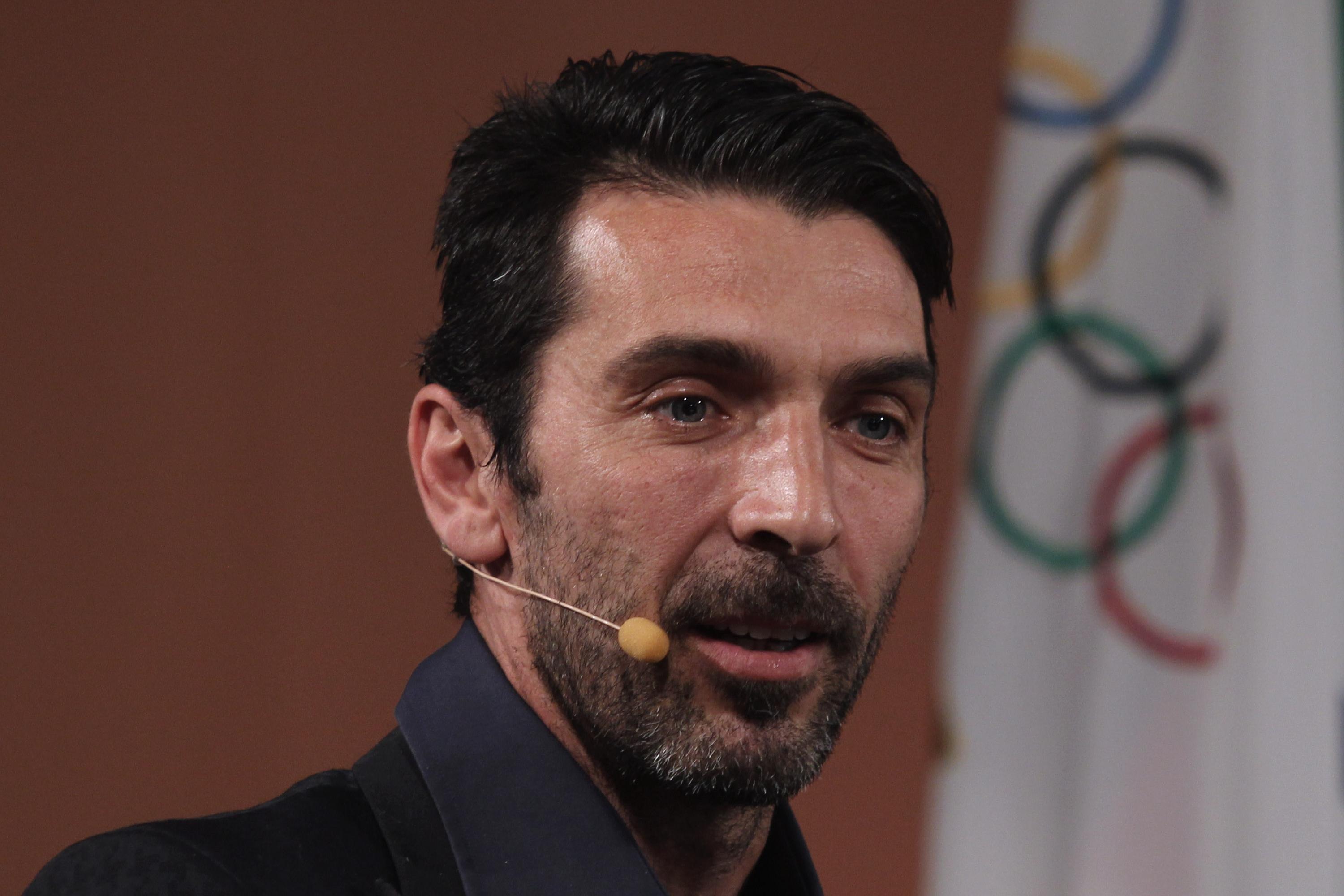 ROME, ITALY - DECEMBER 19:  Juvents FC goalkeeper Gianluigi Buffon attends the Italian Olympic Commitee \\'Collari d\\'Oro\\' Awards at Foro Italico on December 19, 2016 in Rome, Italy.  (Photo by Paolo Bruno/Getty Images)